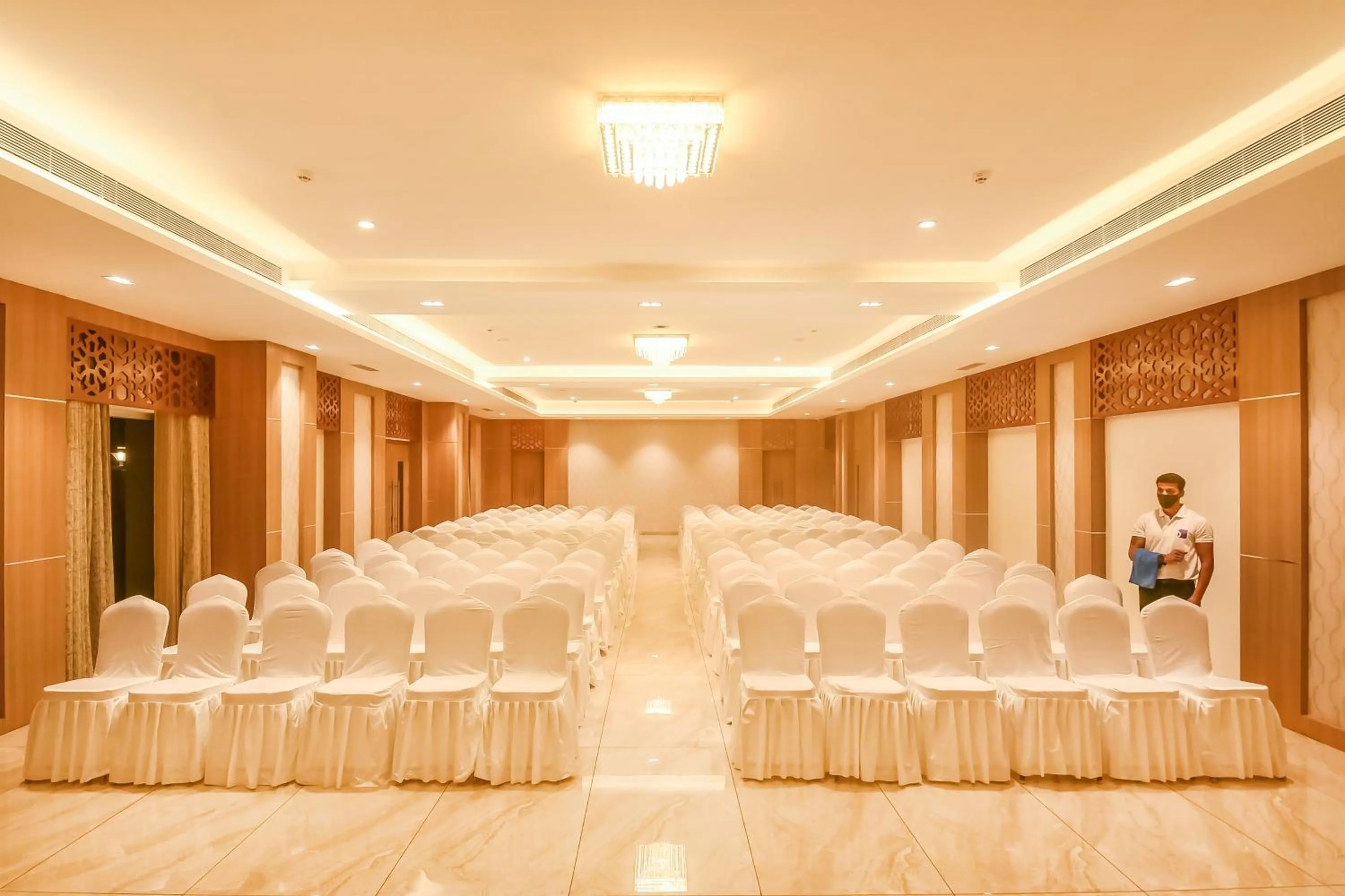 Banquet/Function facilities in Emerald Clarks Inn Suites
