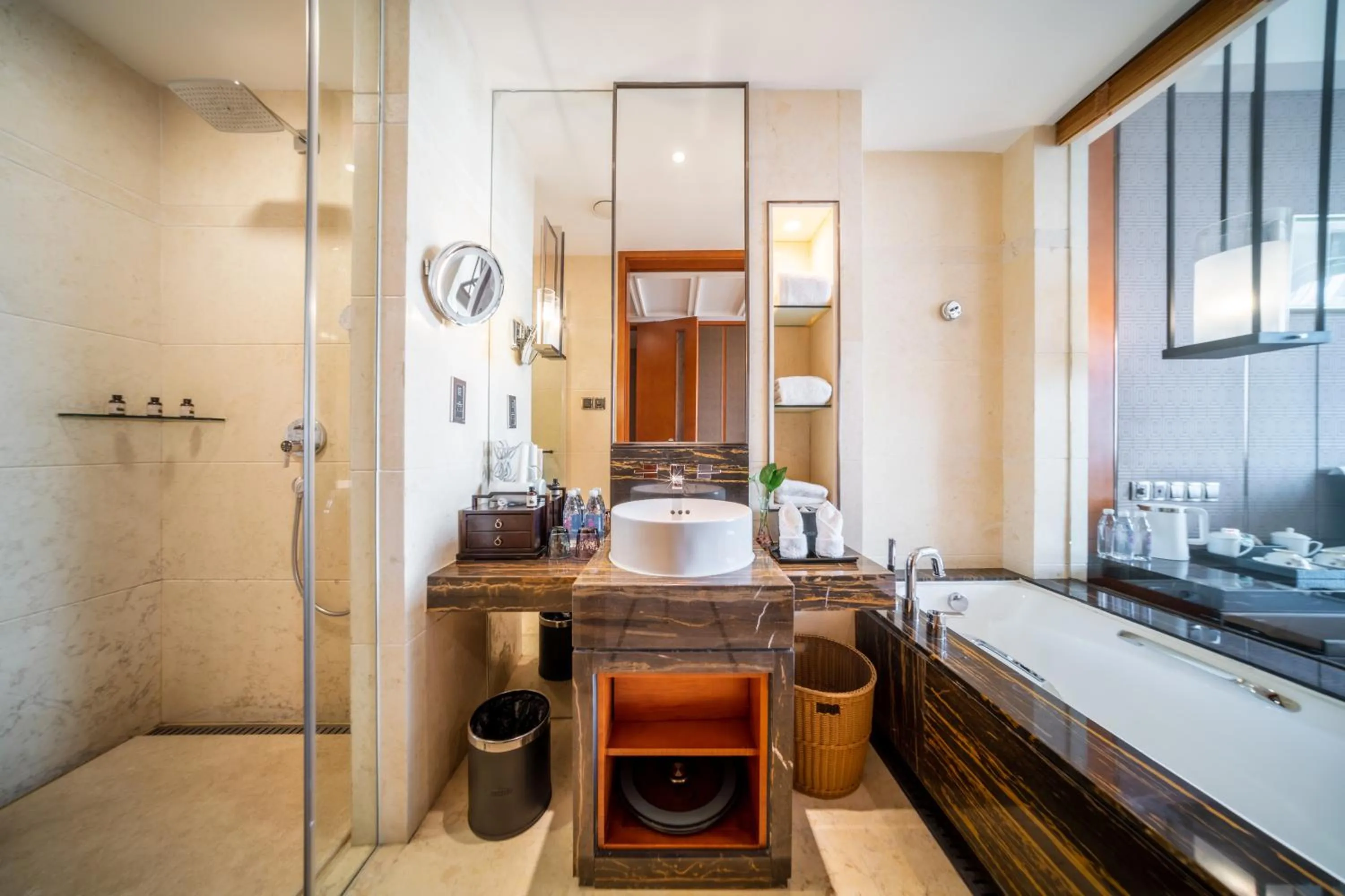 Chengdu Joyhub Air Hotel