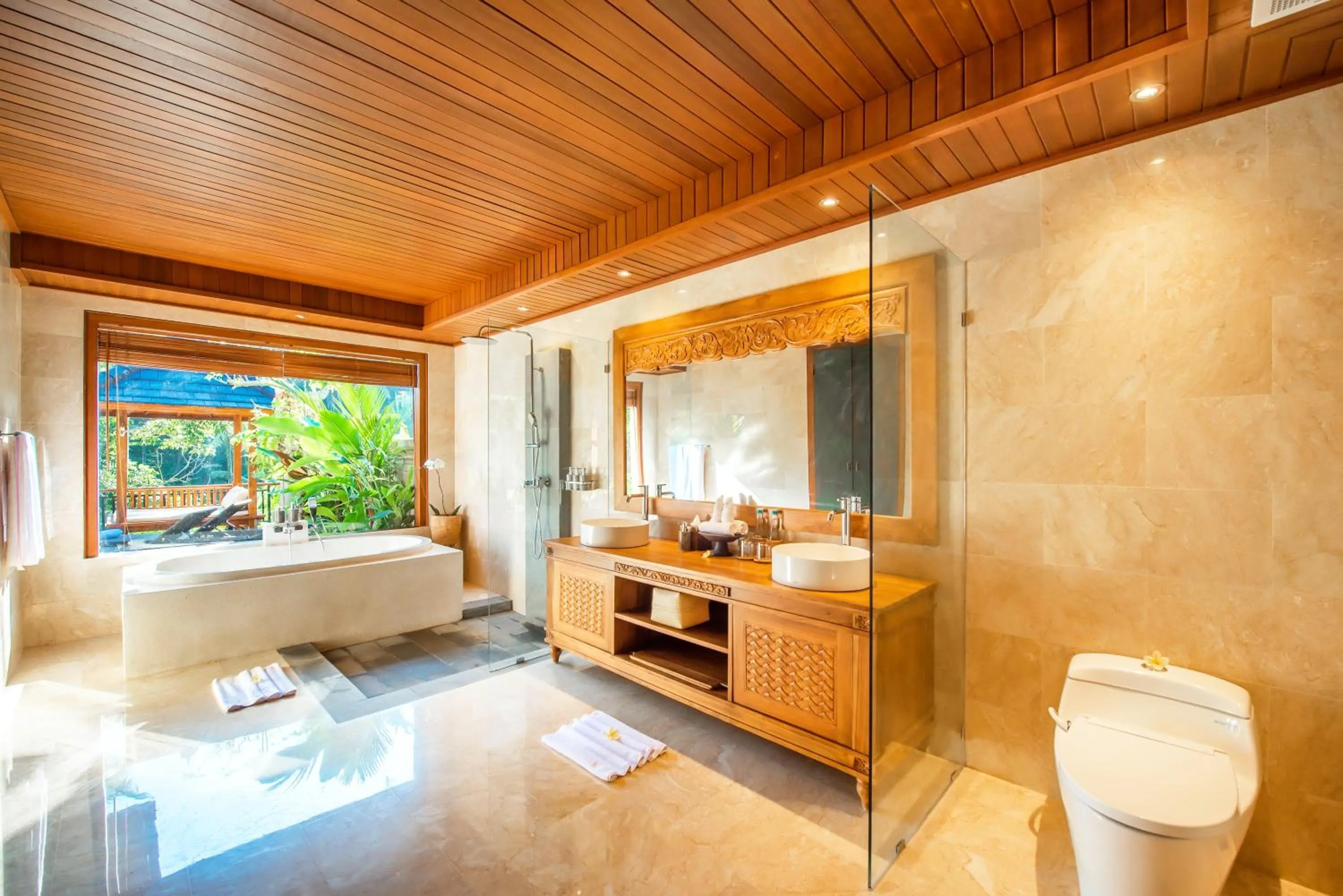 Bathroom in GK Bali Resort