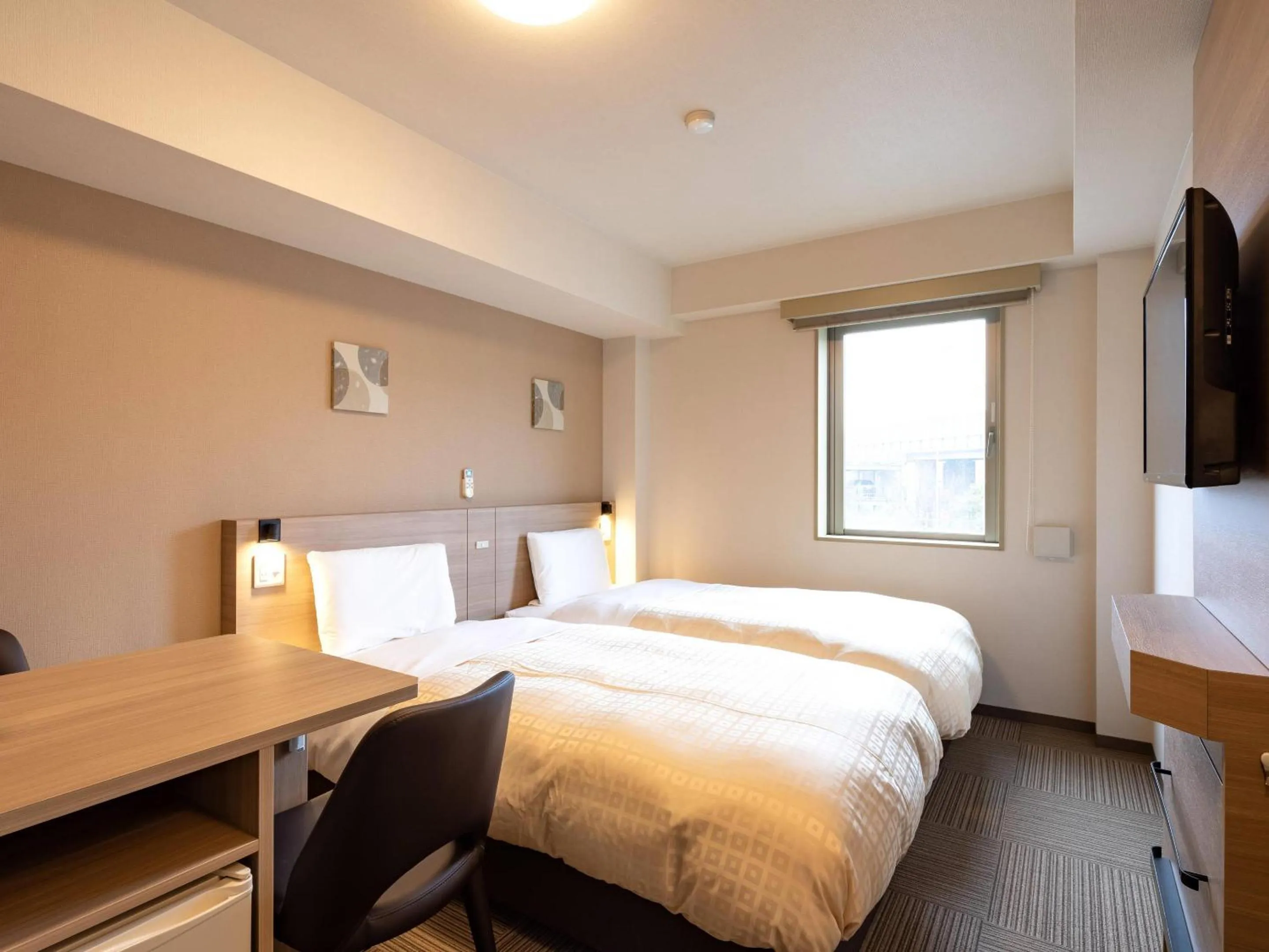 Bedroom, Bed in Comfort Inn Kofu Showa Inter