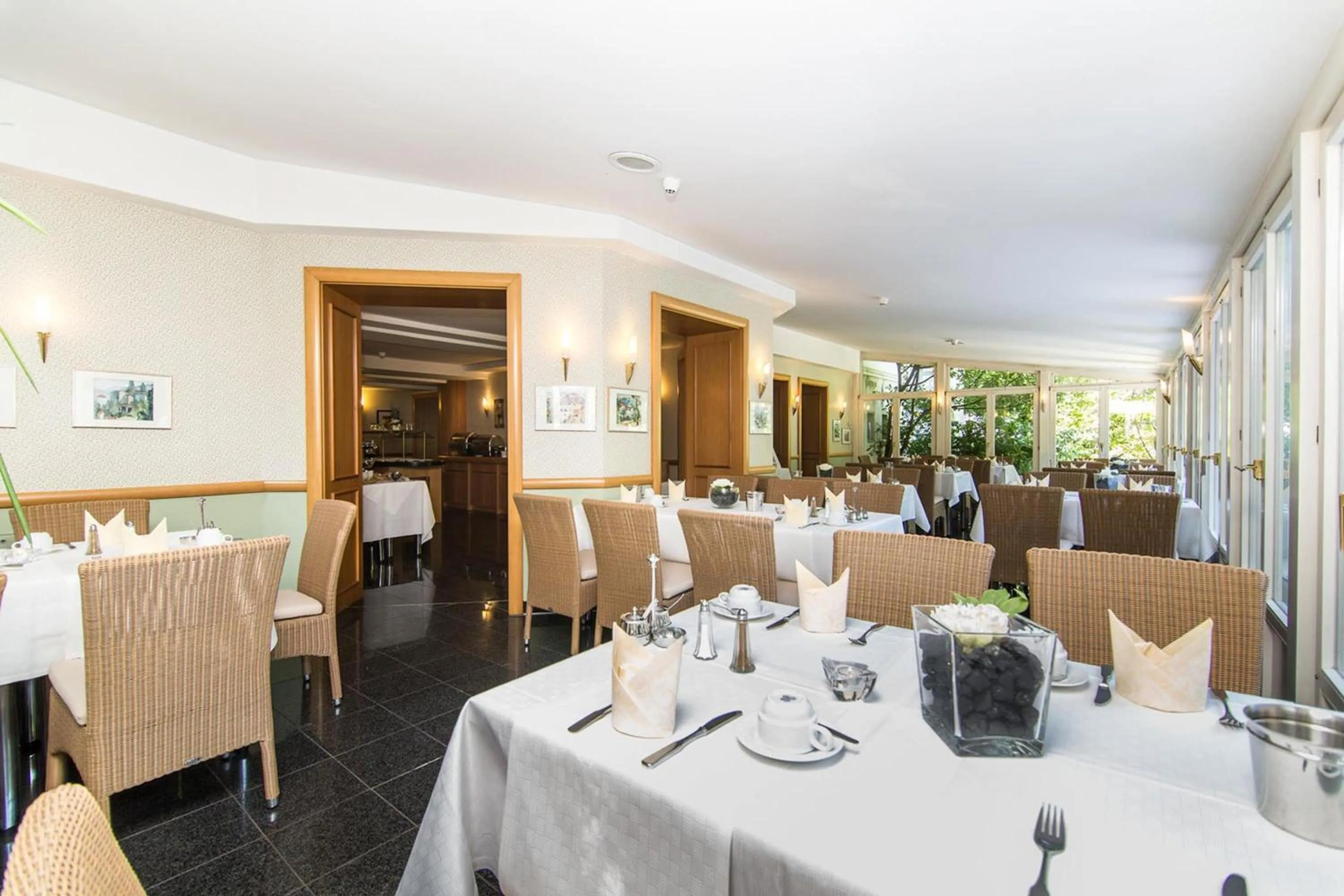 Restaurant/places to eat in Hotel Das Lola