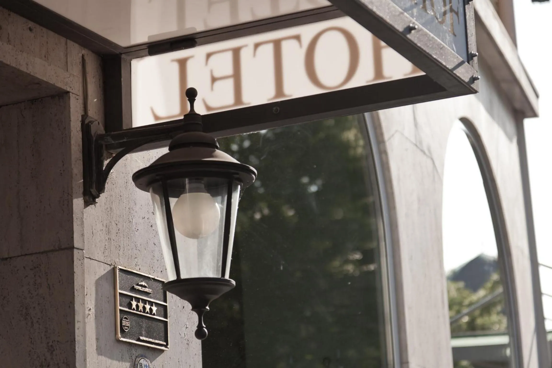 Facade/entrance in Hotel Würzburger Hof ****