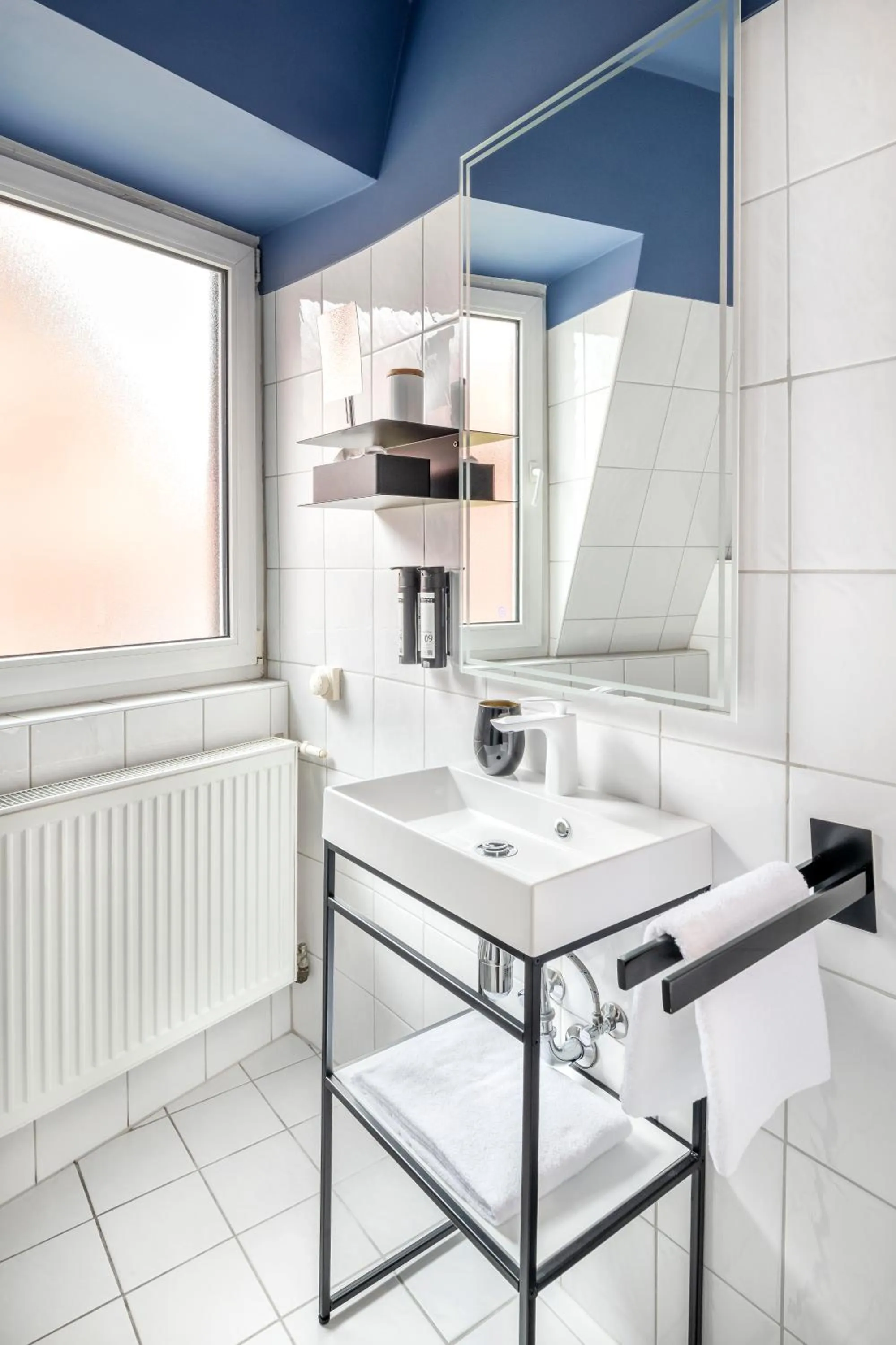 Bathroom in Hotel Würzburger Hof ****