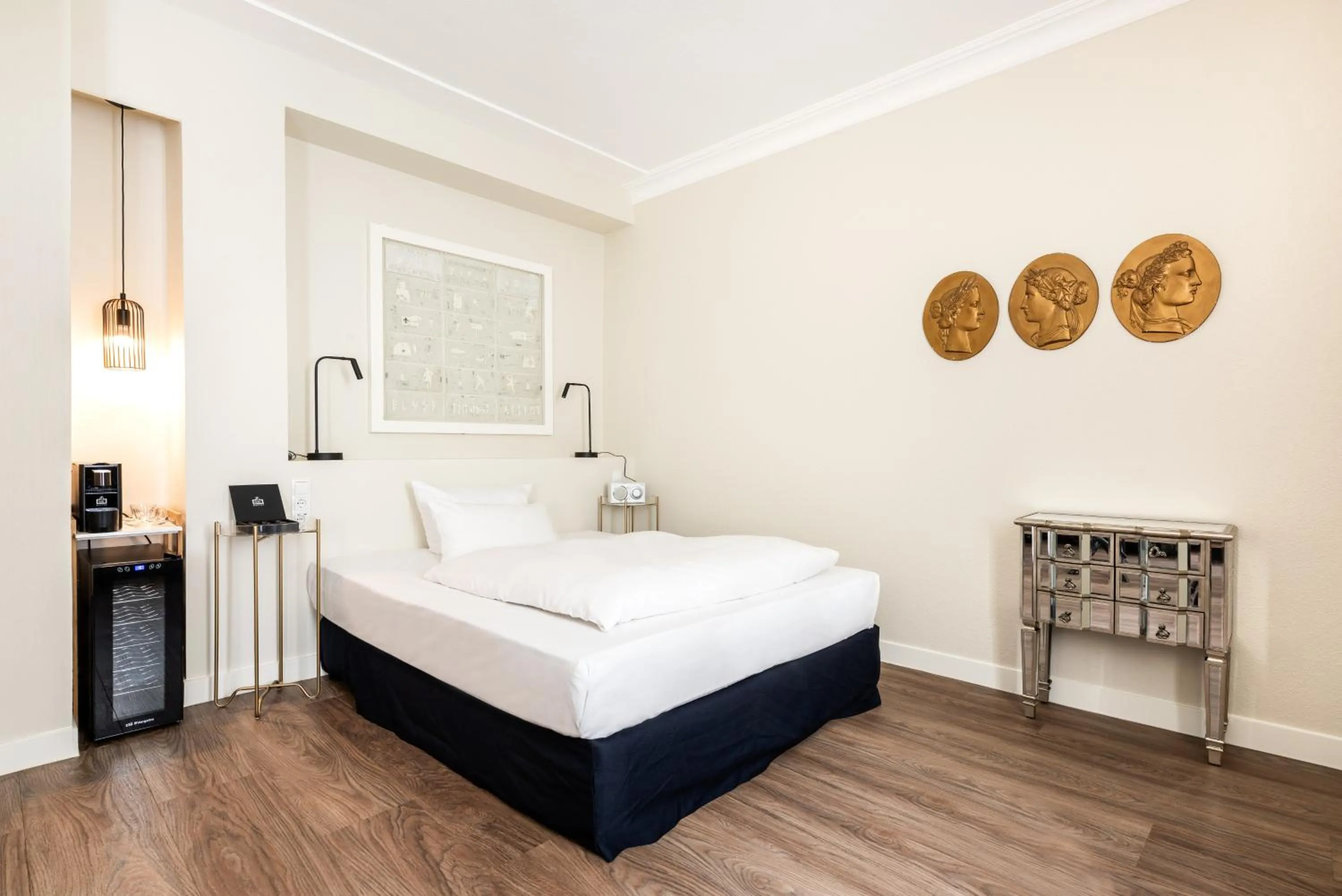 Bed in Hotel Würzburger Hof ****