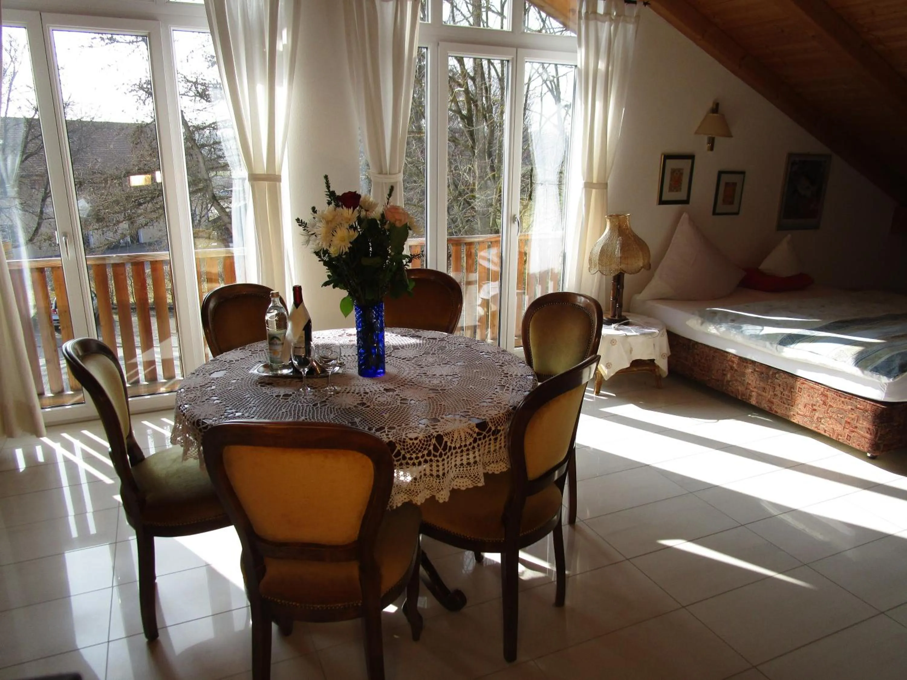 Day in Chalet Valley