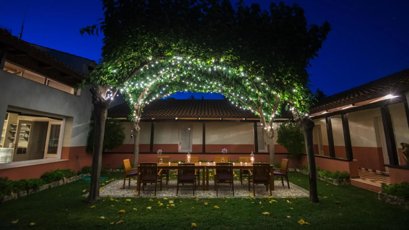 Property building in The Lodge Ronda