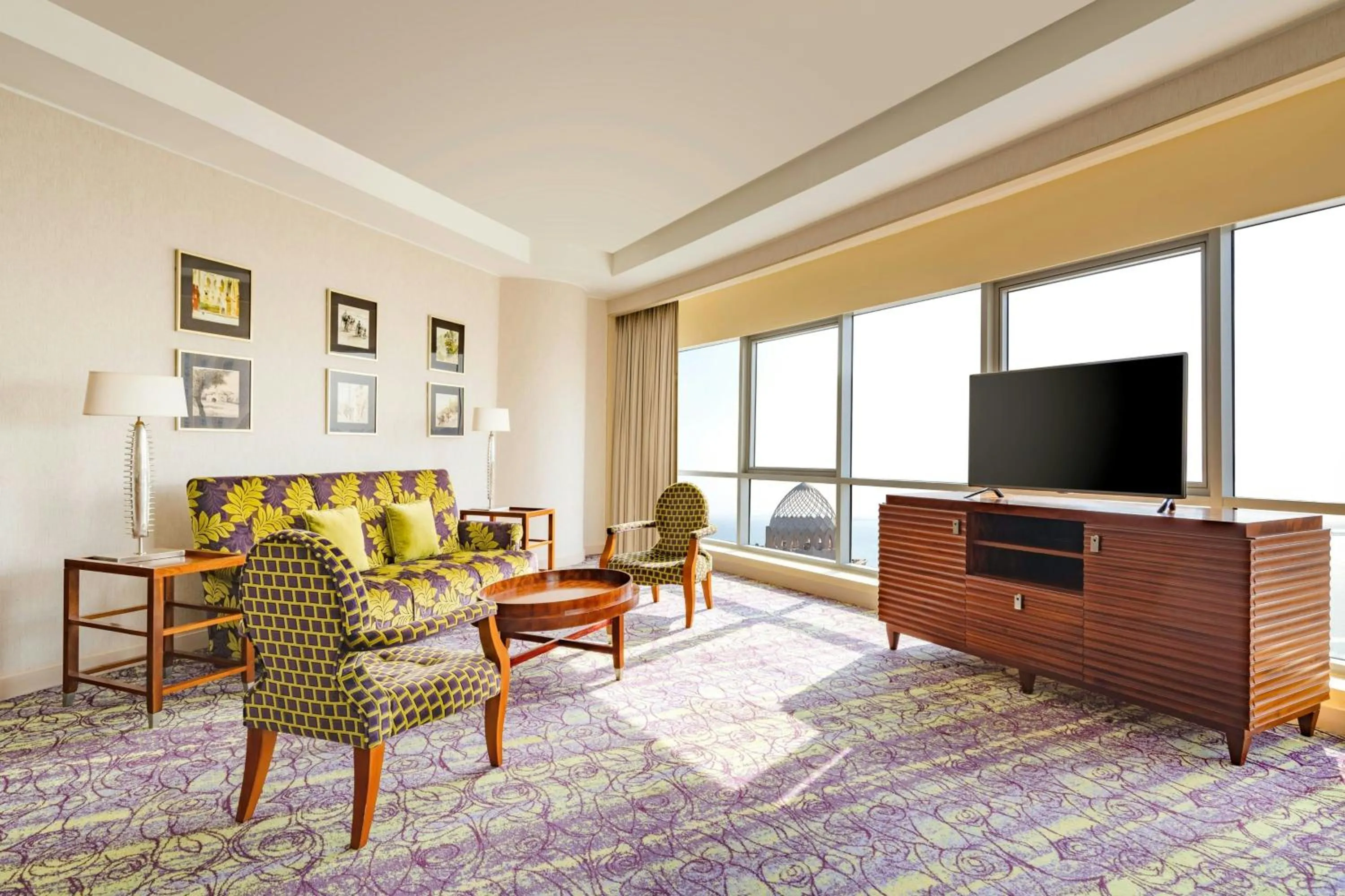 Living room in Qabila Westbay Hotel