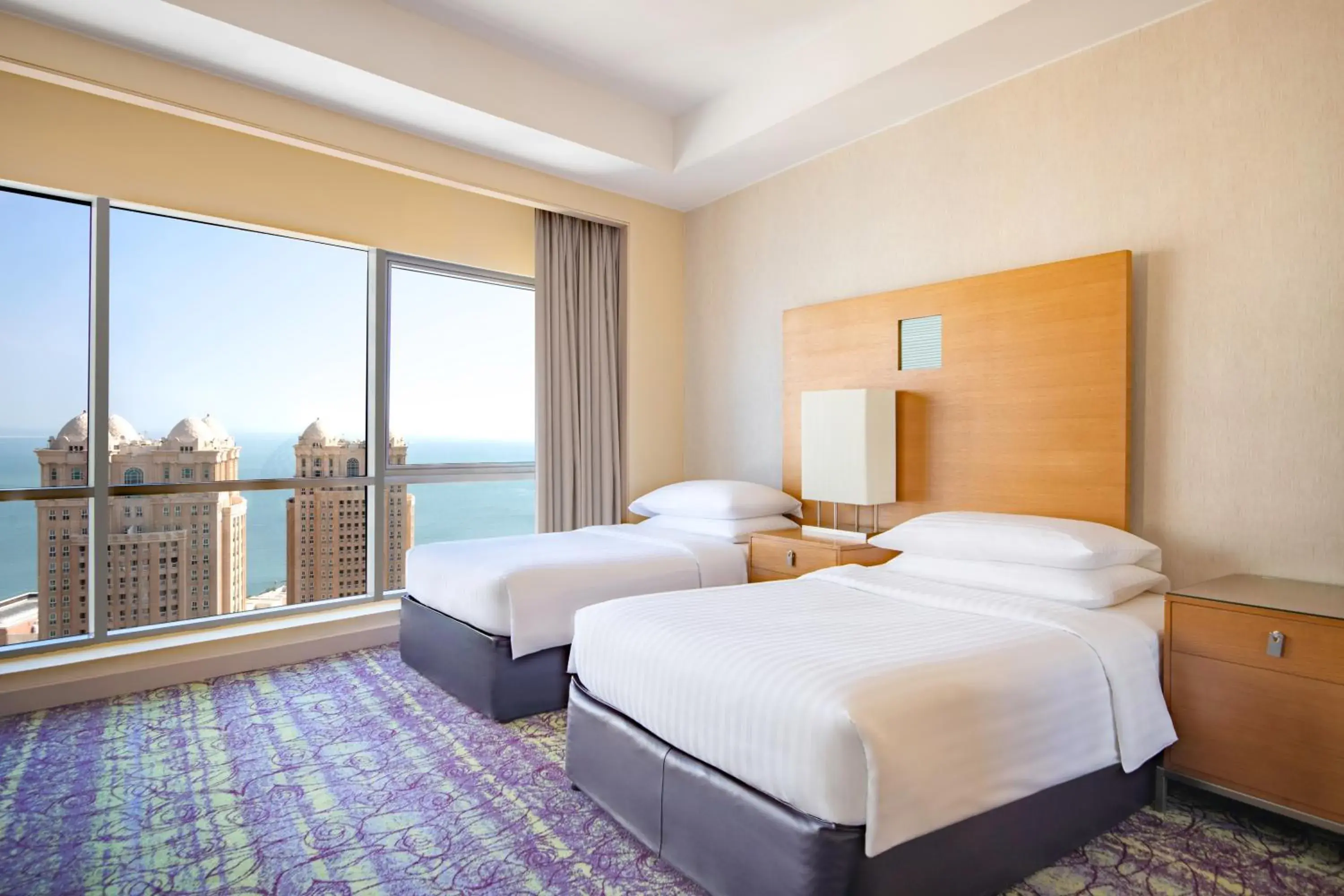 Deluxe Panoramic Twin Room with Sea View in Qabila Westbay Hotel Deluxe Panoramic Twin Room with Sea View in Qabila Westbay Hotel