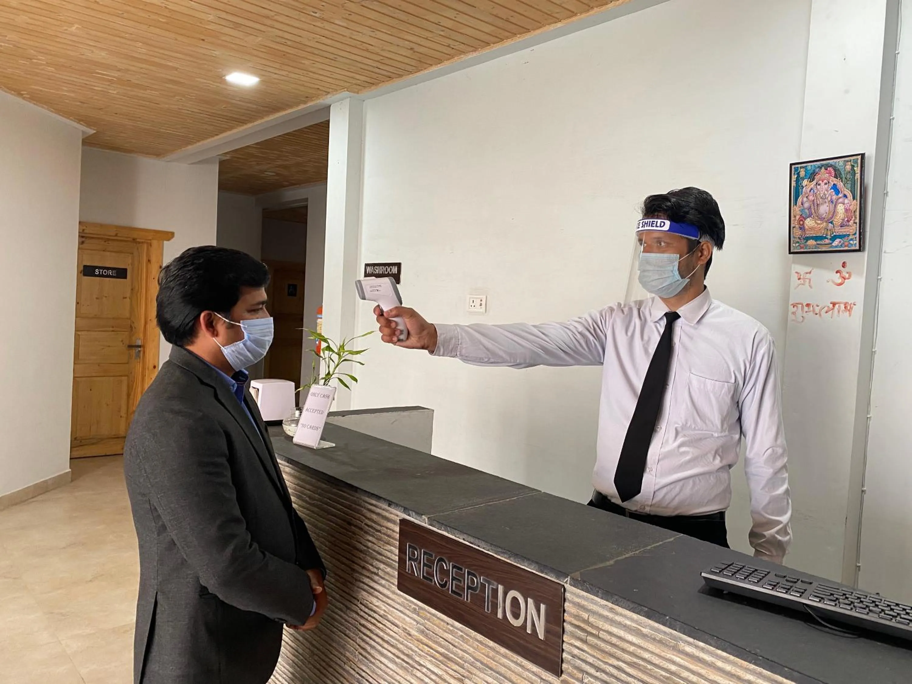 Staff in Le ROI Floating Huts & Eco Rooms Tehri