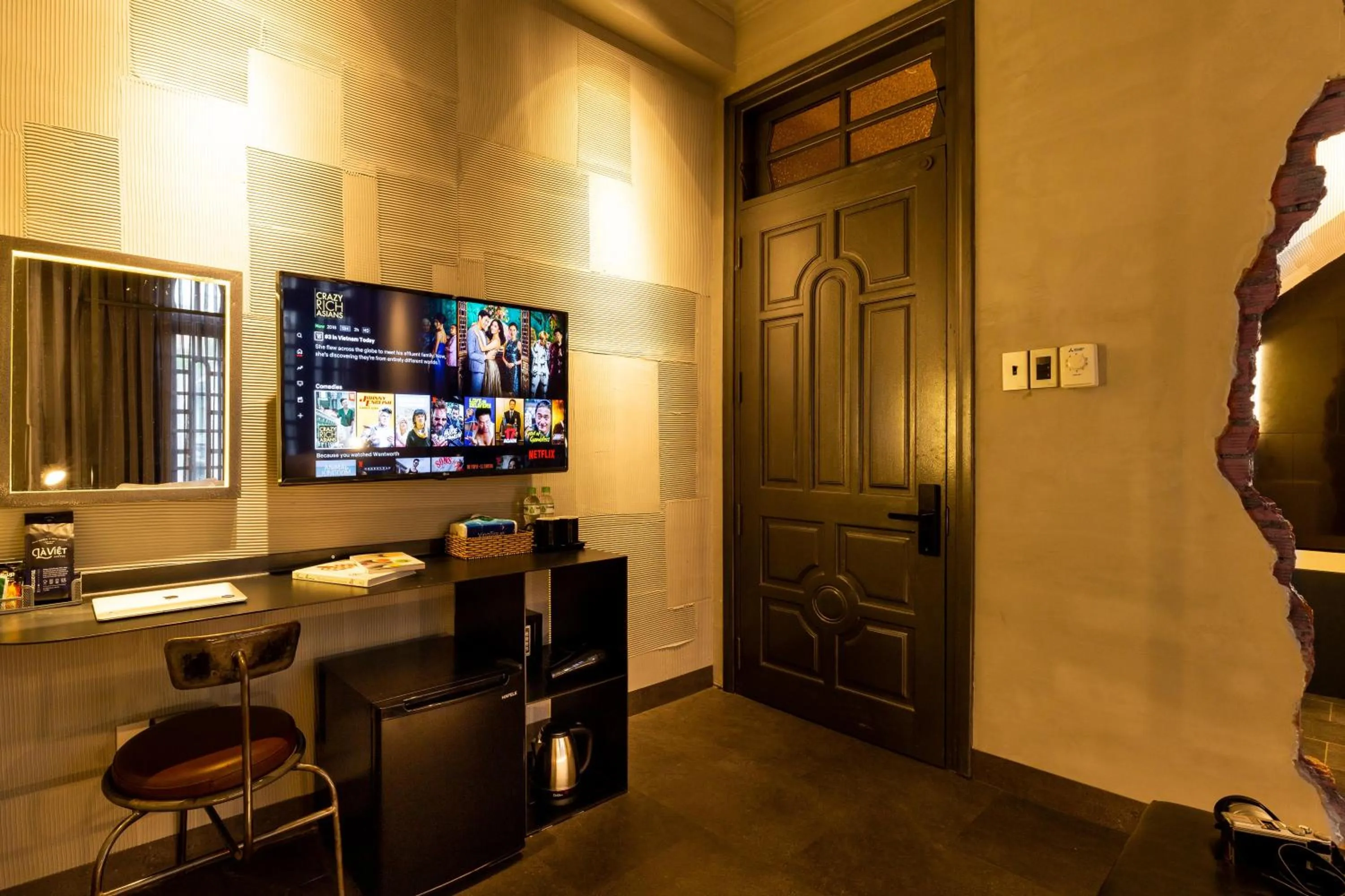 Library in Blue Fingers KRoom Dalat