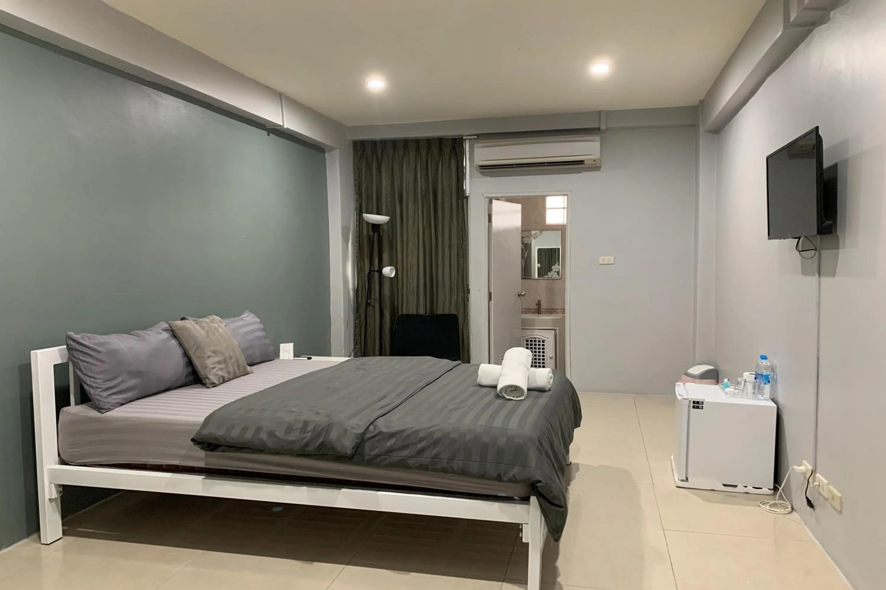 Bed in 41BKK Hotel Rama9