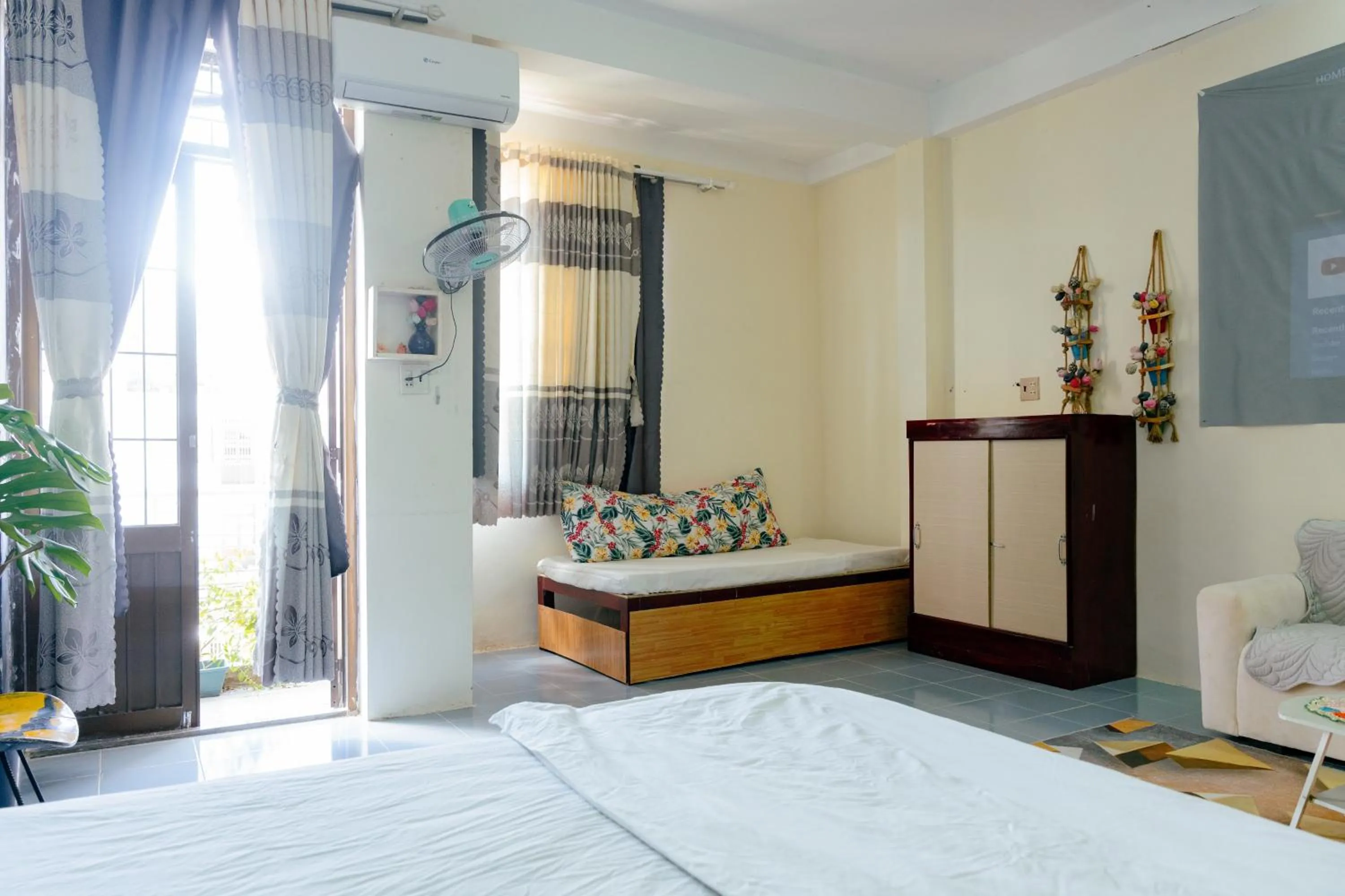 Bedroom, Bed in Bụi Hostel - Ferry to Rạch Giá