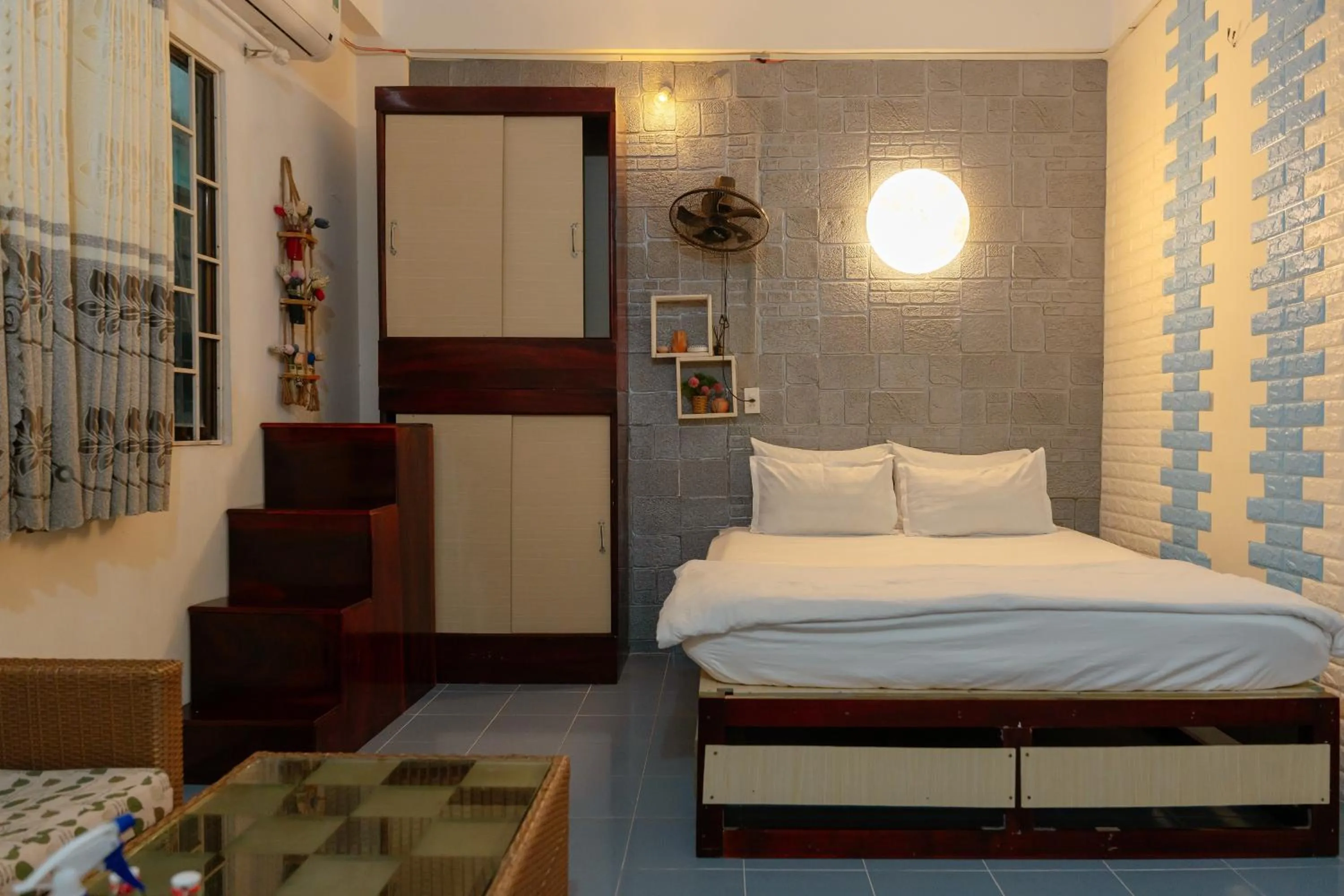 Bedroom, Bed in Bụi Hostel - Ferry to Rạch Giá