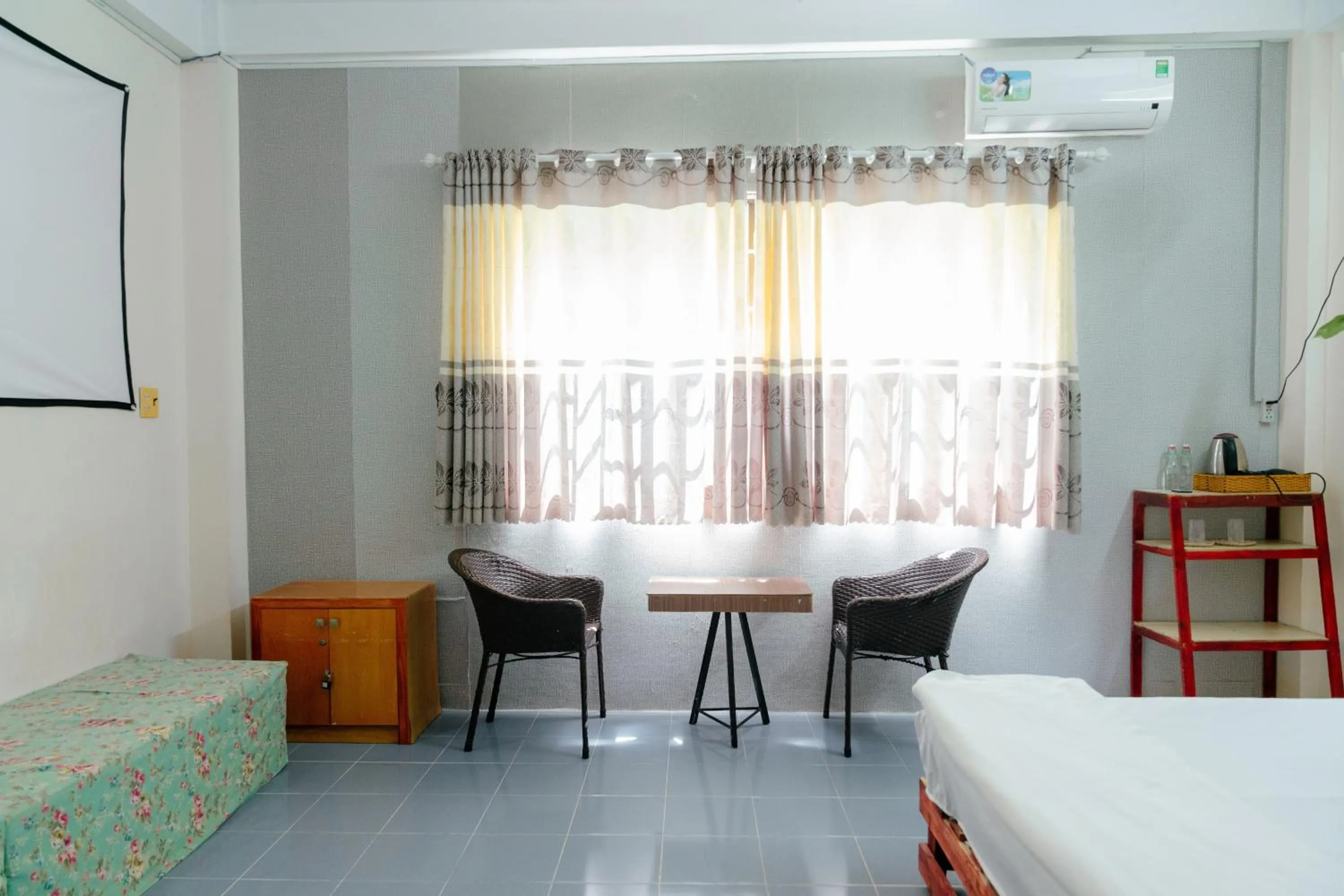 Bedroom, Bed in Bụi Hostel - Ferry to Rạch Giá