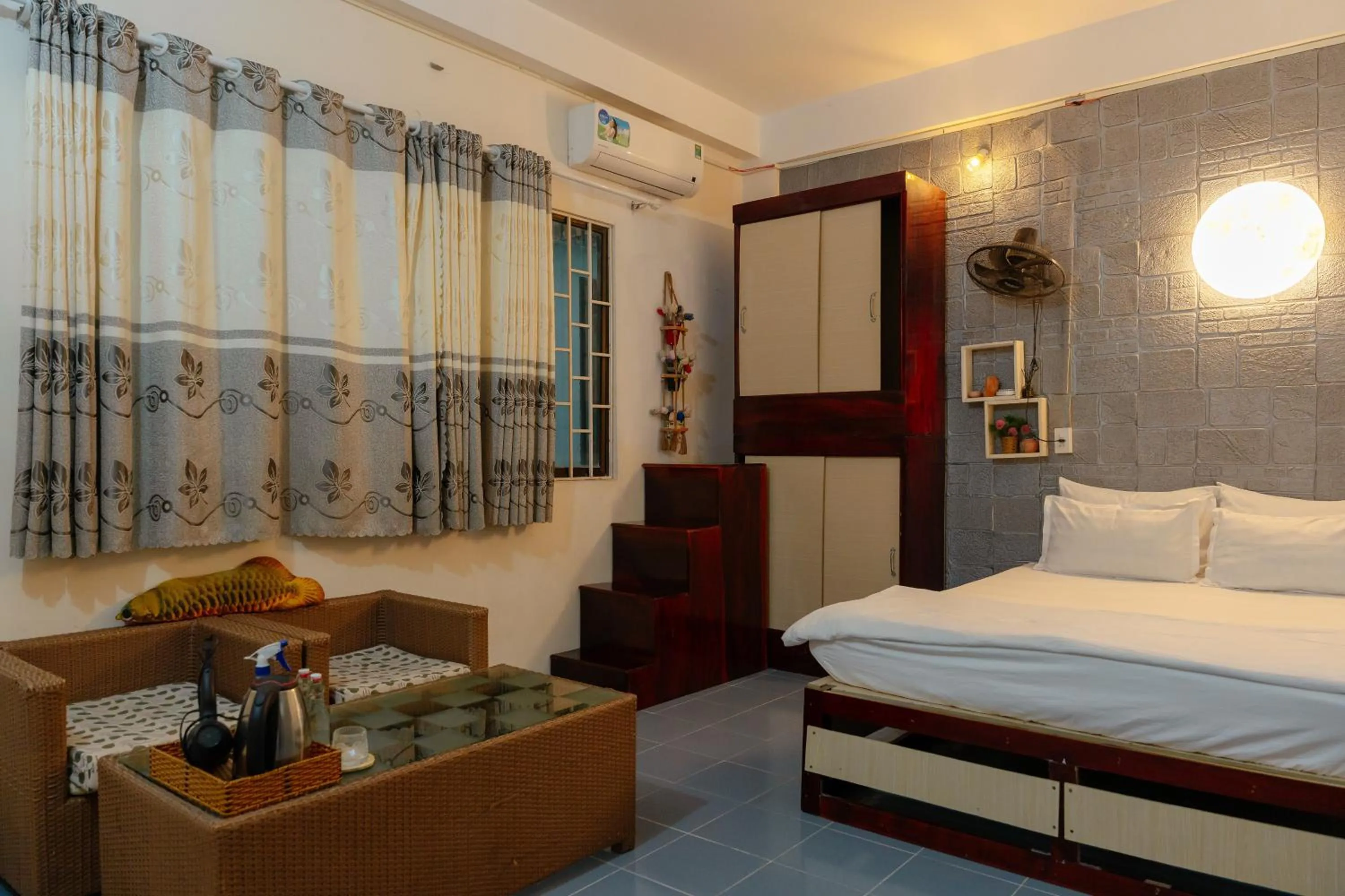 Bedroom, Bed in Bụi Hostel - Ferry to Rạch Giá