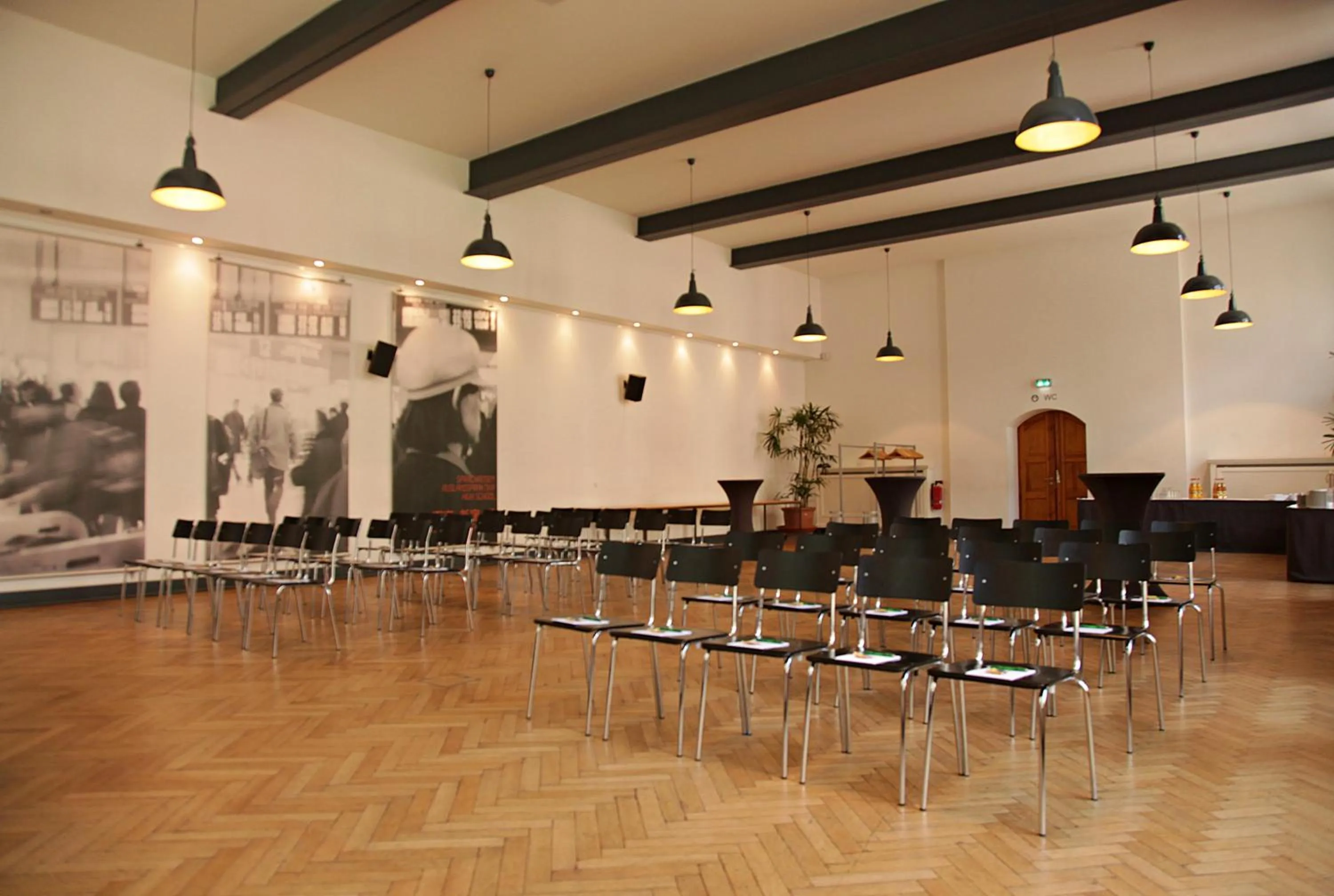 Business facilities in GLS Studio Hotel Berlin