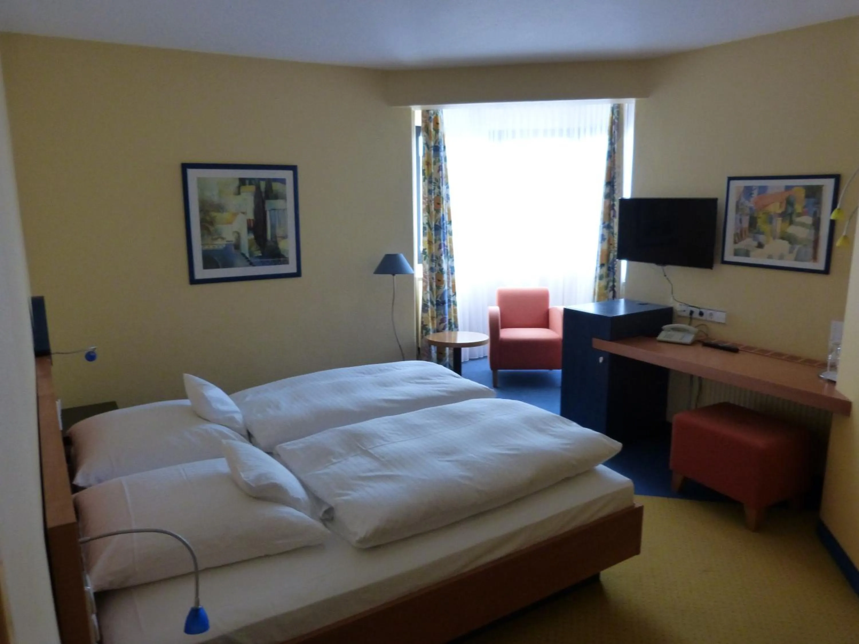 Bedroom, Bed in Hotel Roshop