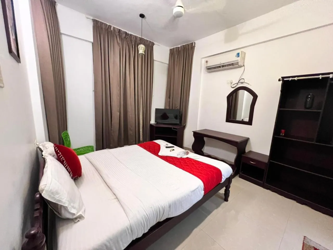 Bed in Palm Beach Resort, Alleppey