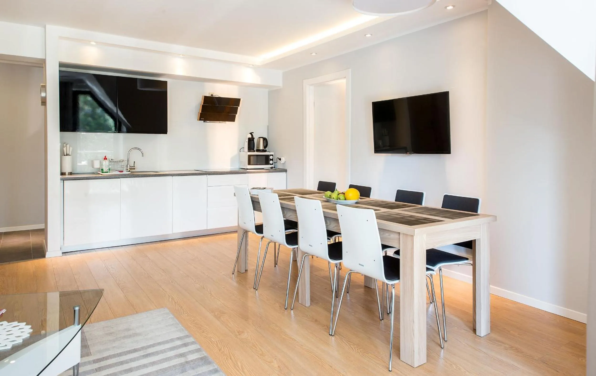 Kitchen or kitchenette in Harenda Residence - Destigo Hotels