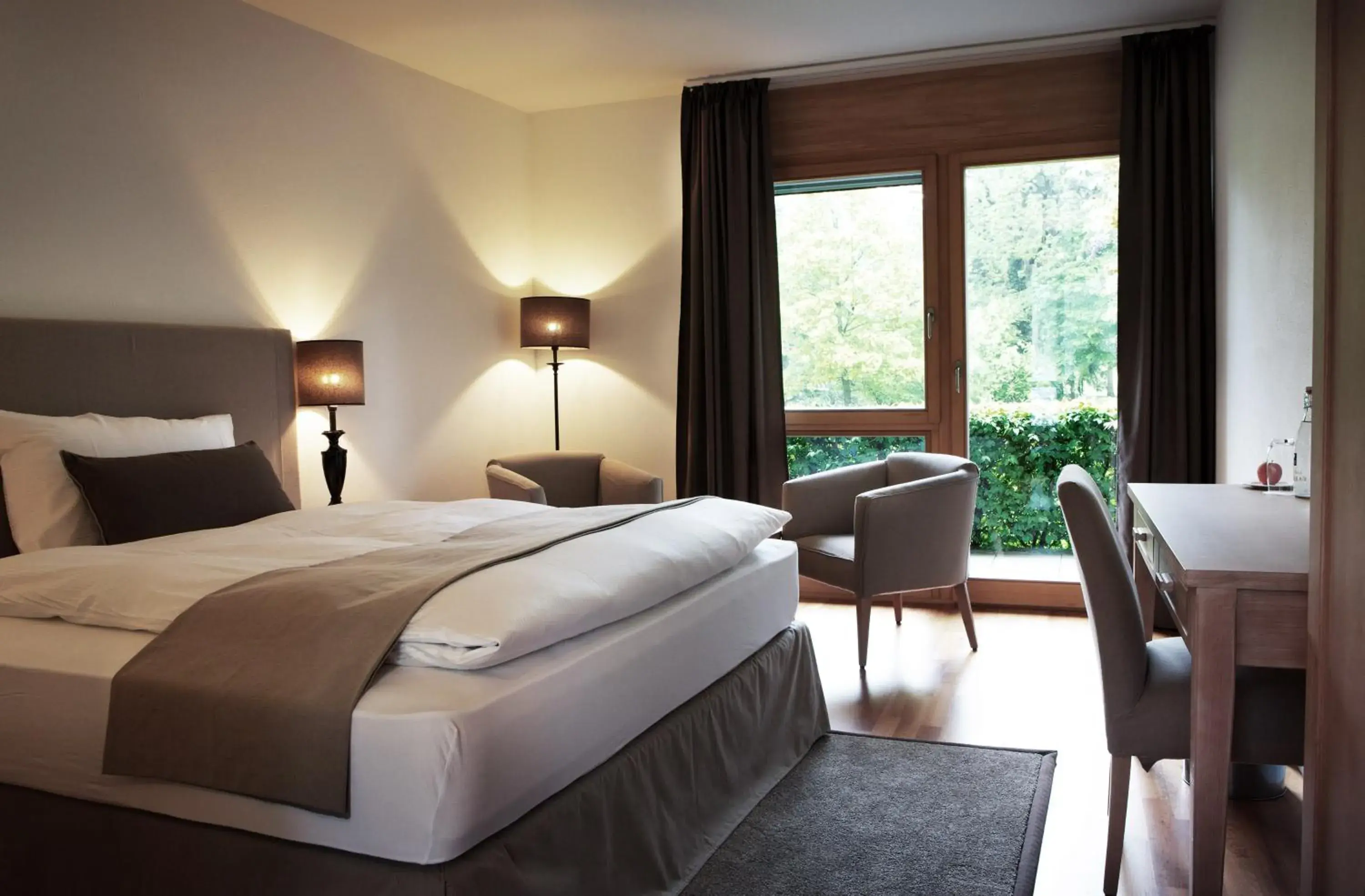 Classic Double Room with Balcony - Annex in Hotel Schloss Hünigen Classic Double Room with Balcony - Annex in Hotel Schloss Hünigen