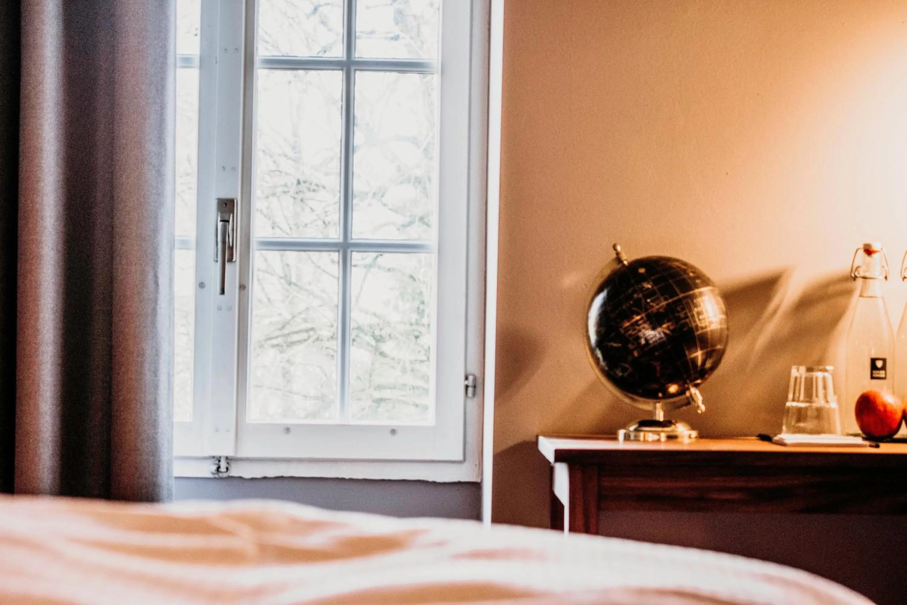 Decorative detail, Bed in Hotel Schloss Hünigen