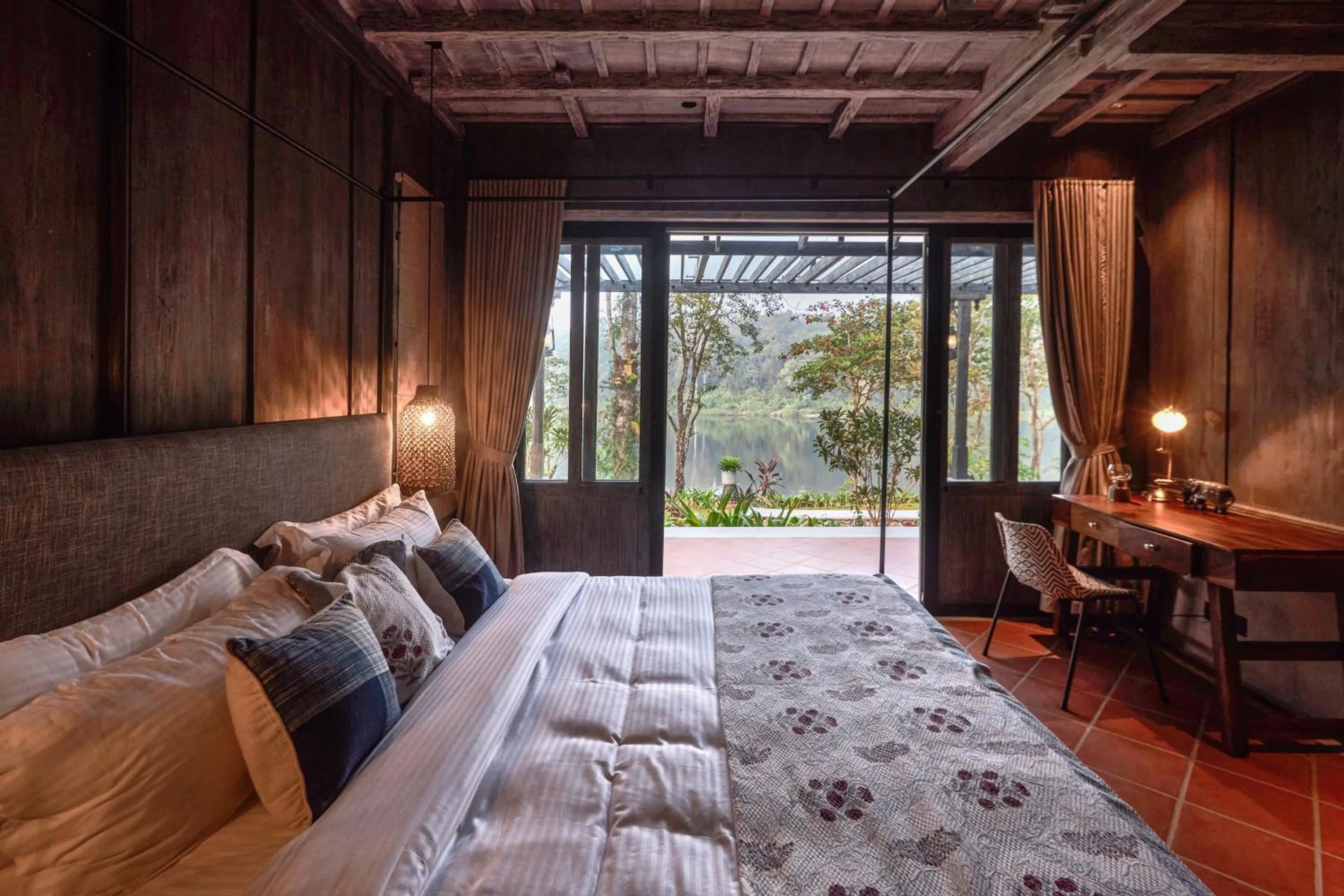 Bedroom, Bed in Periyar River Lodge