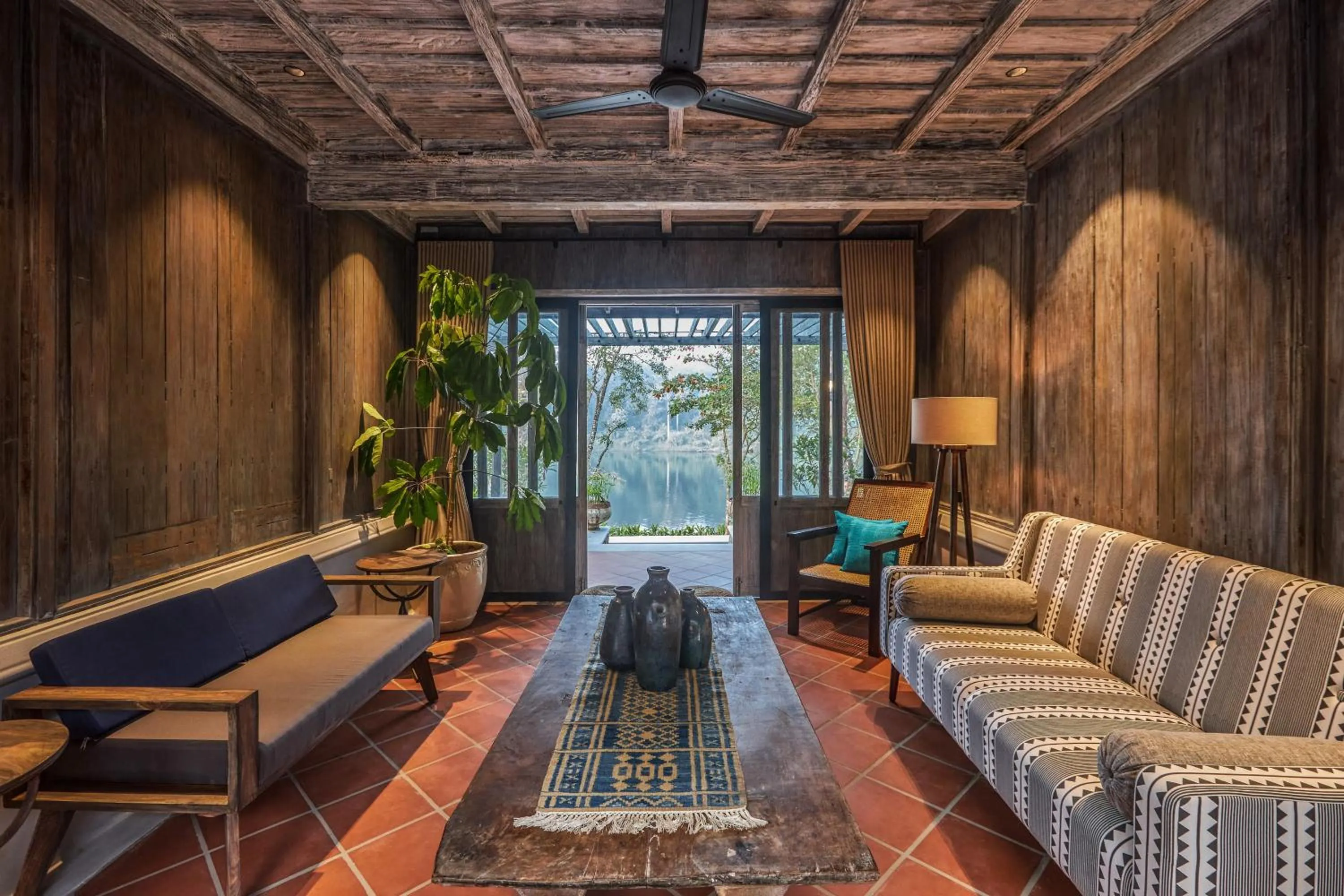 Living room in Periyar River Lodge