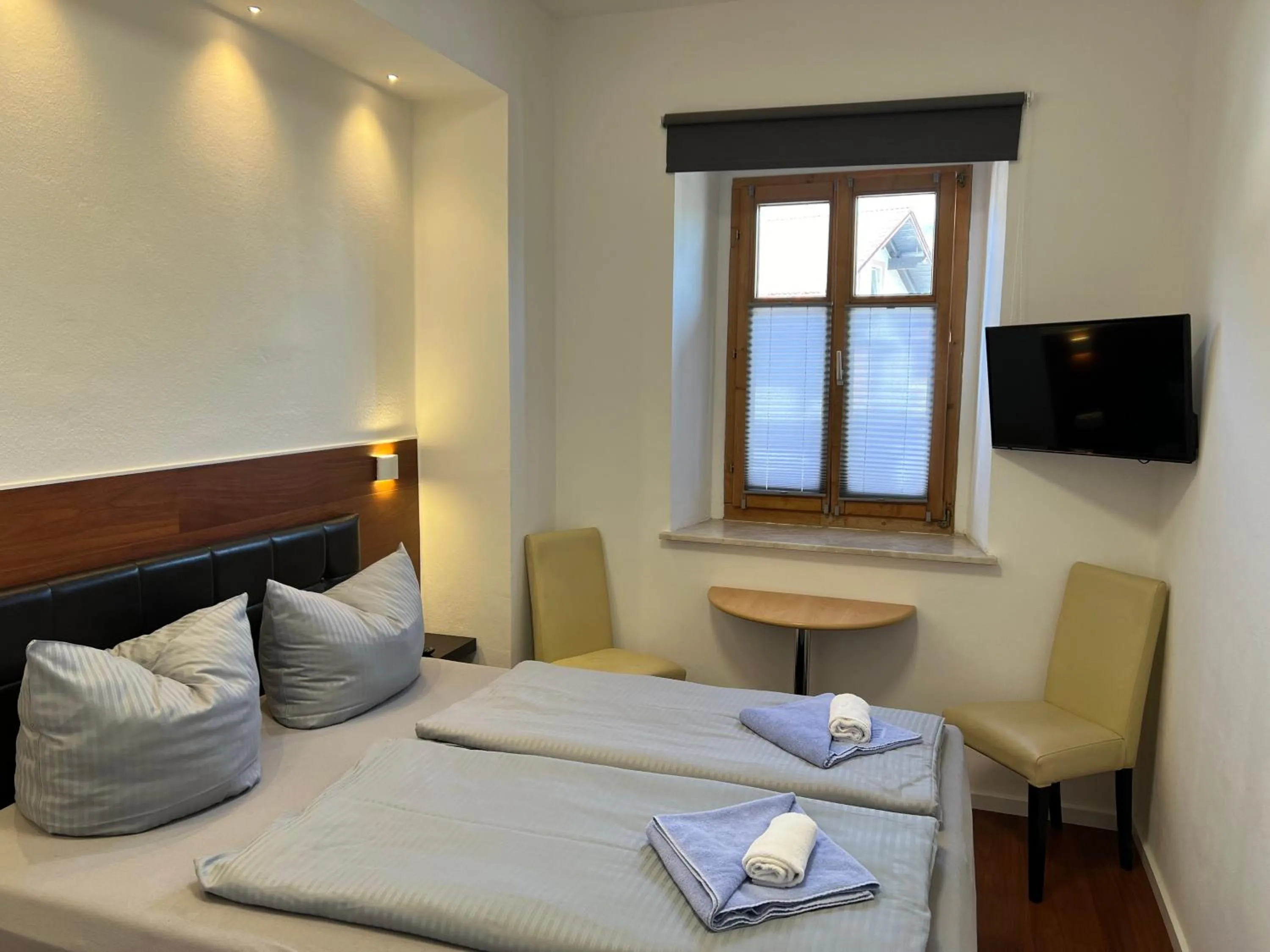 Photo of the whole room, Bed in Gasthof Löwen