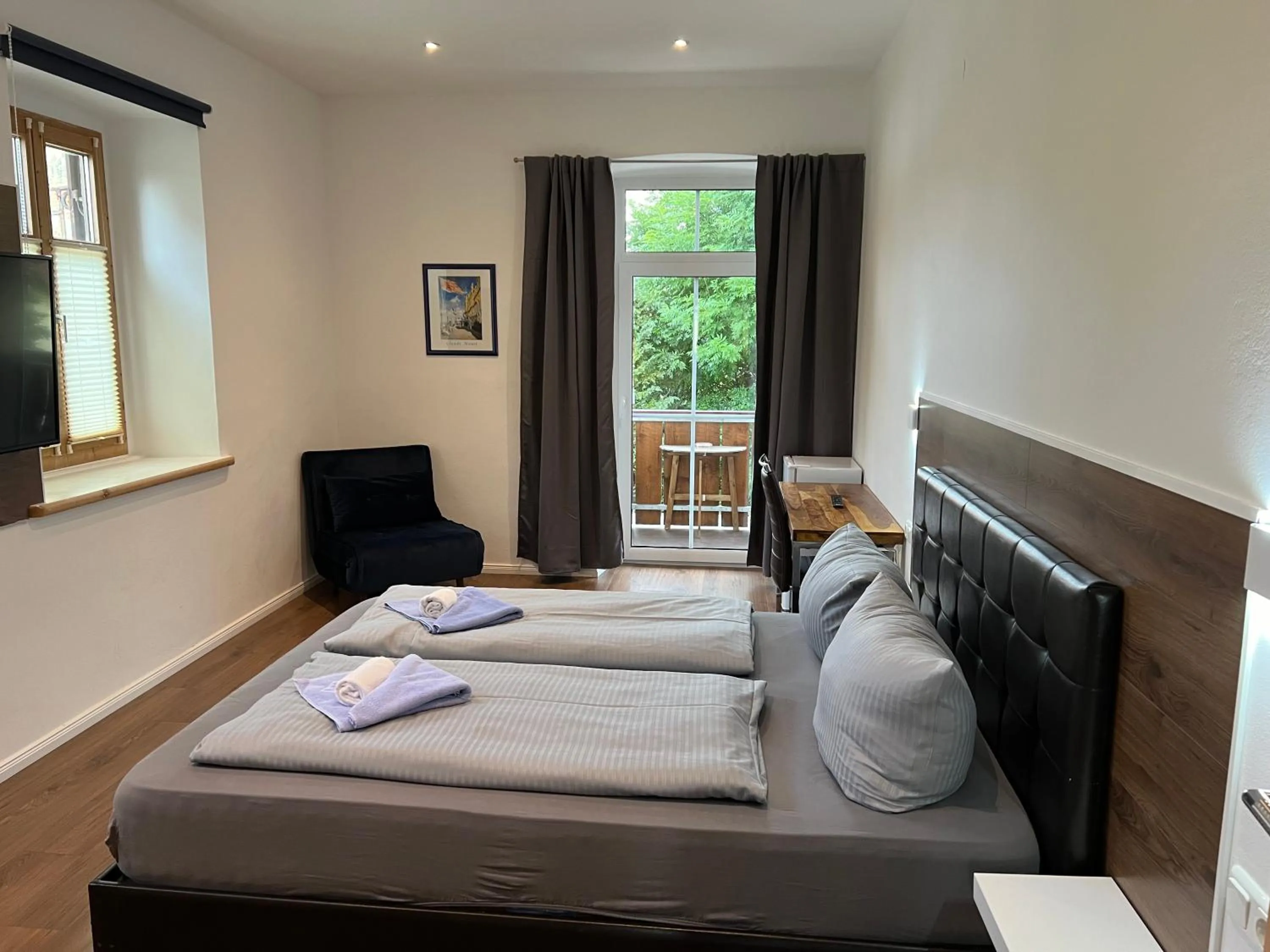 Photo of the whole room, Bed in Gasthof Löwen