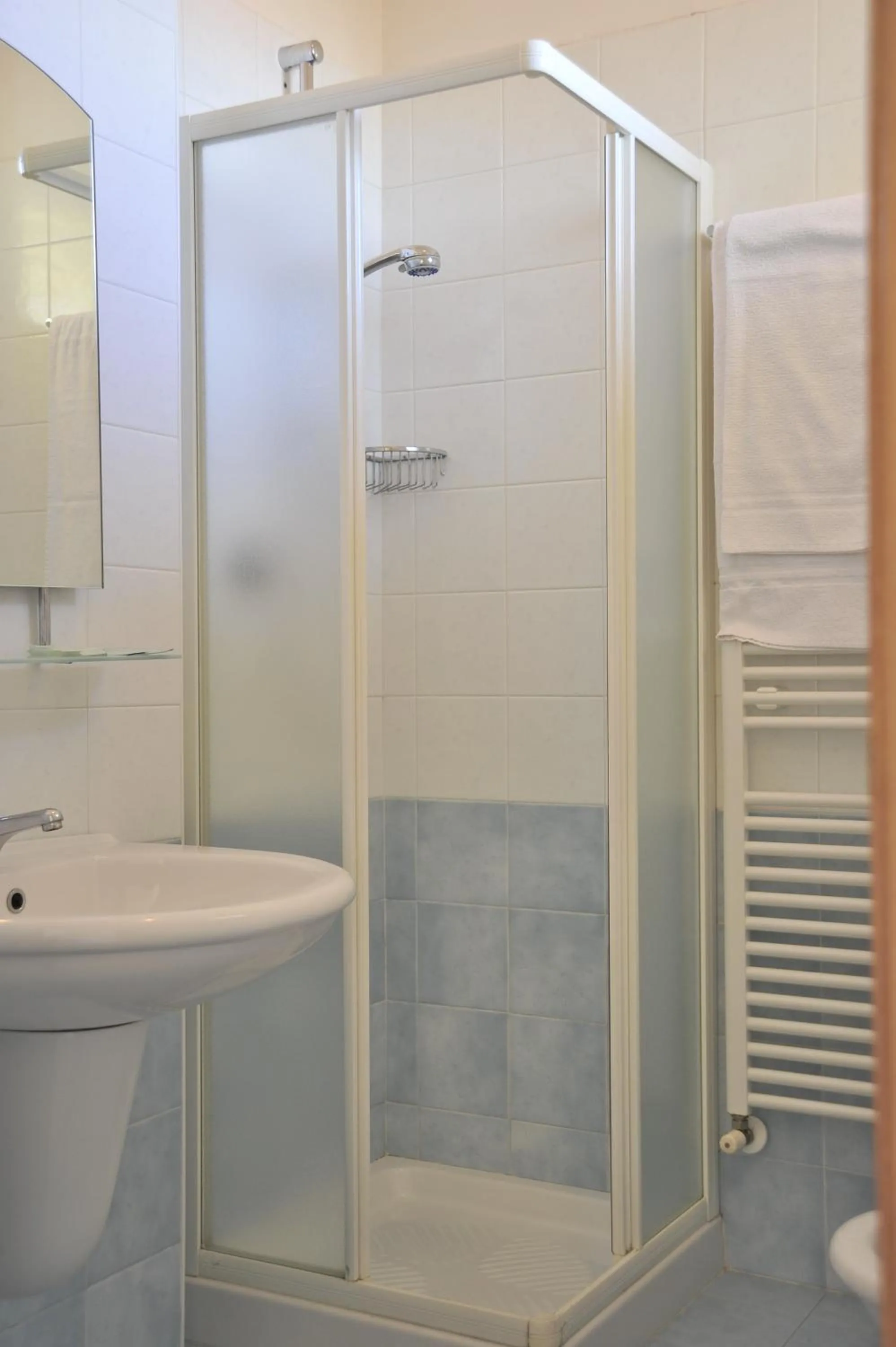 Shower in Hotel Fantasy