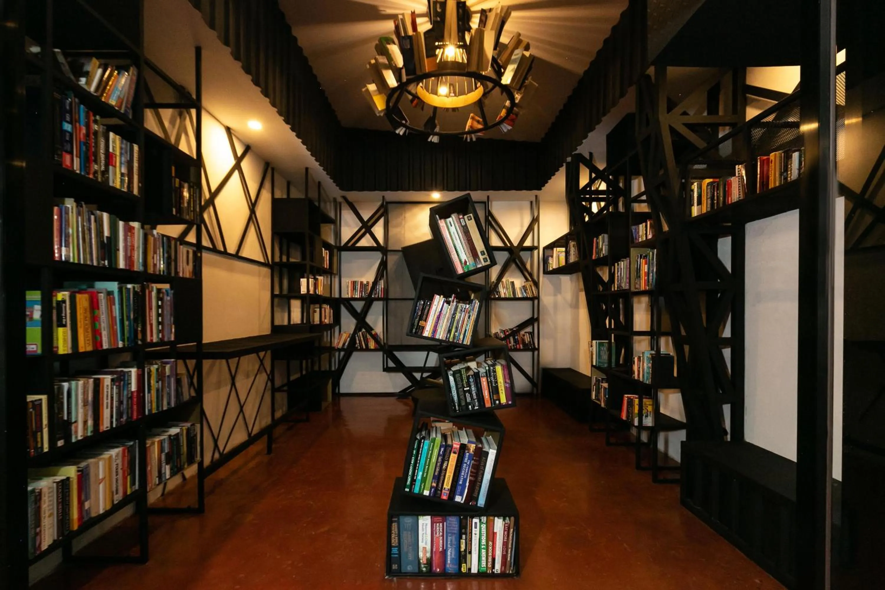 Library in D' LA TORRE HOTEL