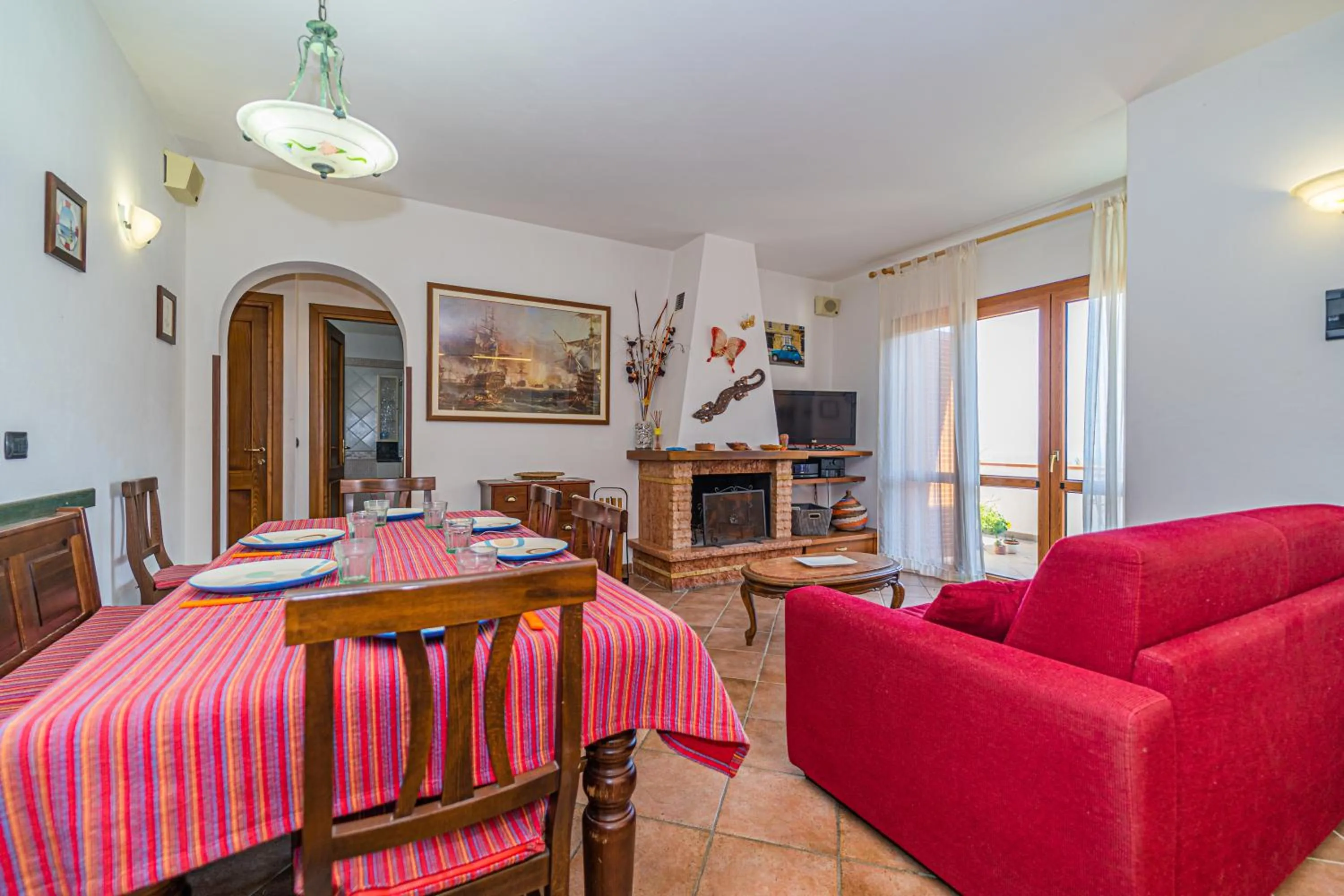 Master apartment in villa 6 to 8 persons with large private garden