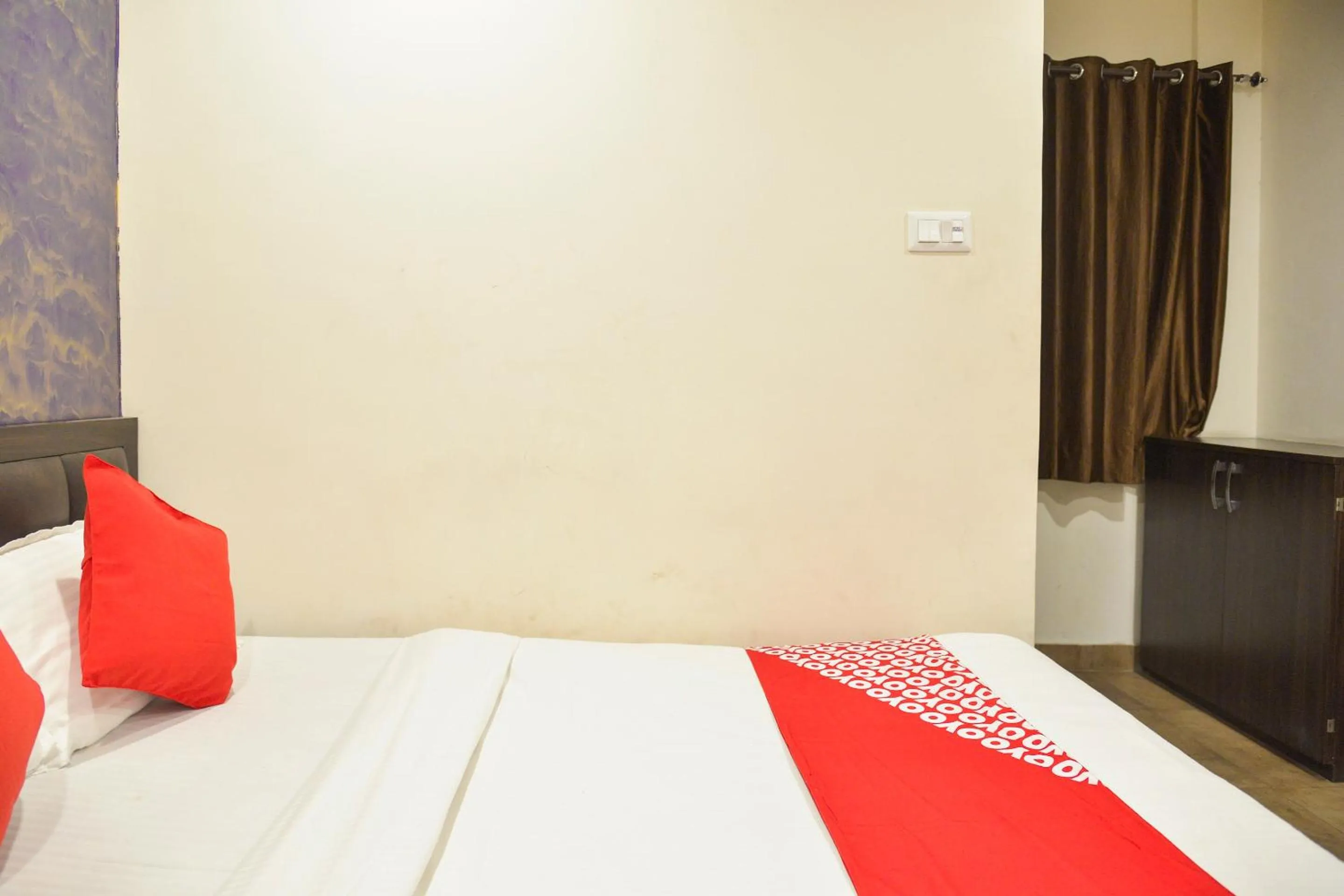 Bedroom, Bed in Collection O De Sivalika Boutique Near Dakshineswar Kali Temple