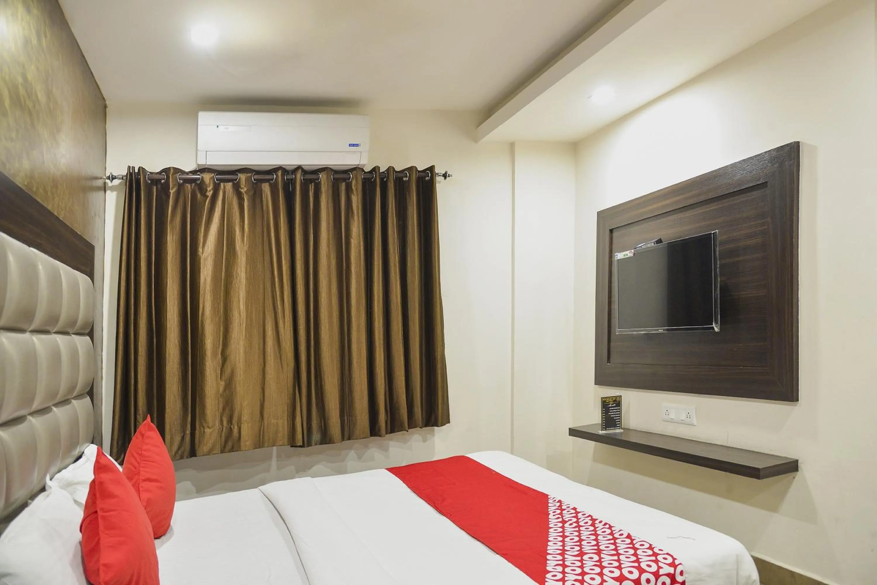 Bedroom, Bed in Collection O De Sivalika Boutique Near Dakshineswar Kali Temple