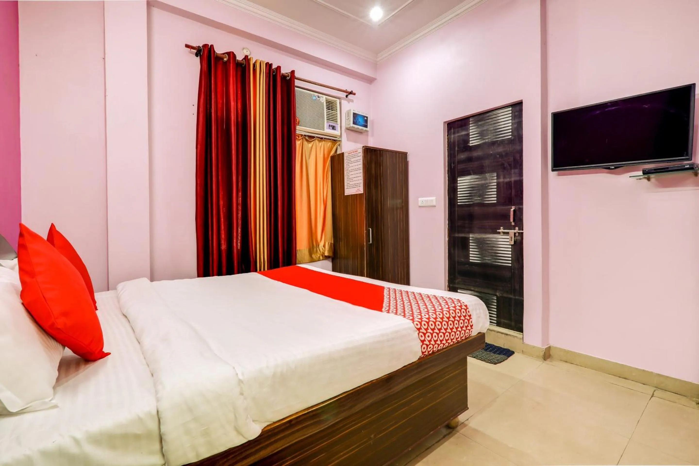 Bedroom in OYO 76256 Trimurti Palace