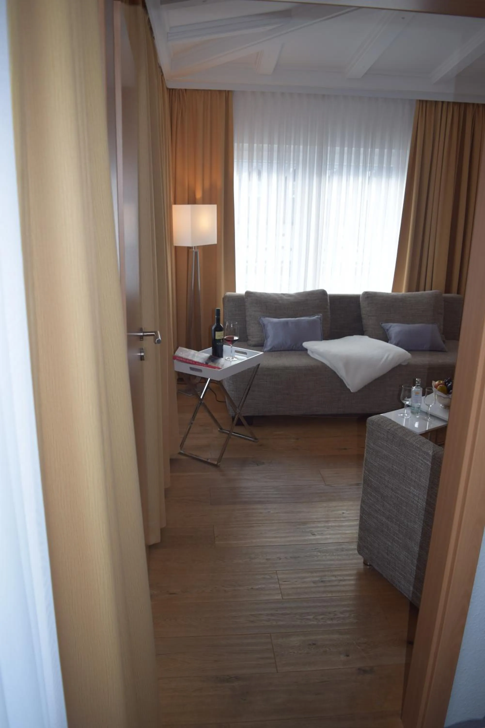 Seating area, Bed in Landhotel Zum Kronprinzen