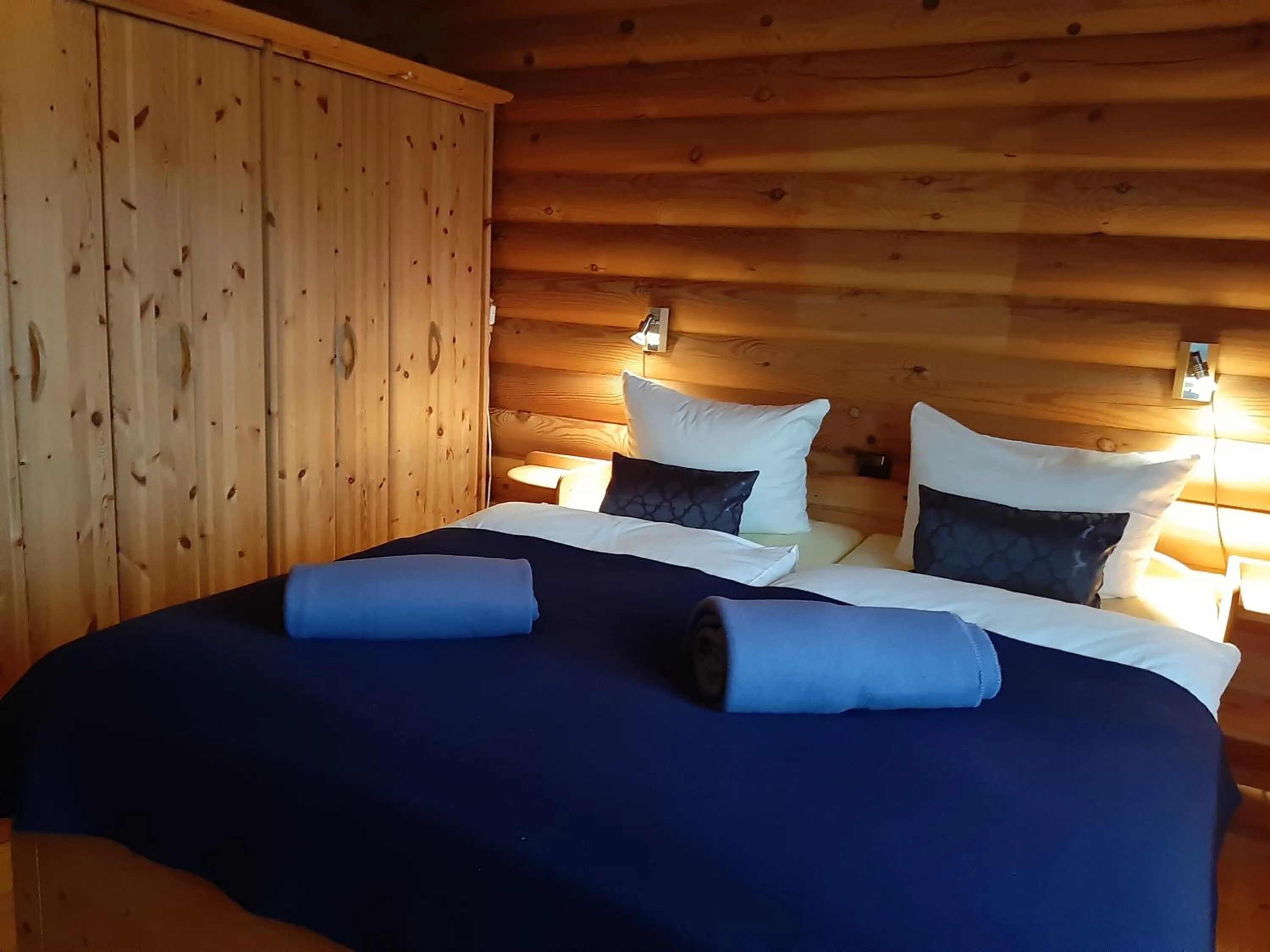 Photo of the whole room, Bed in Landhotel Zum Kronprinzen