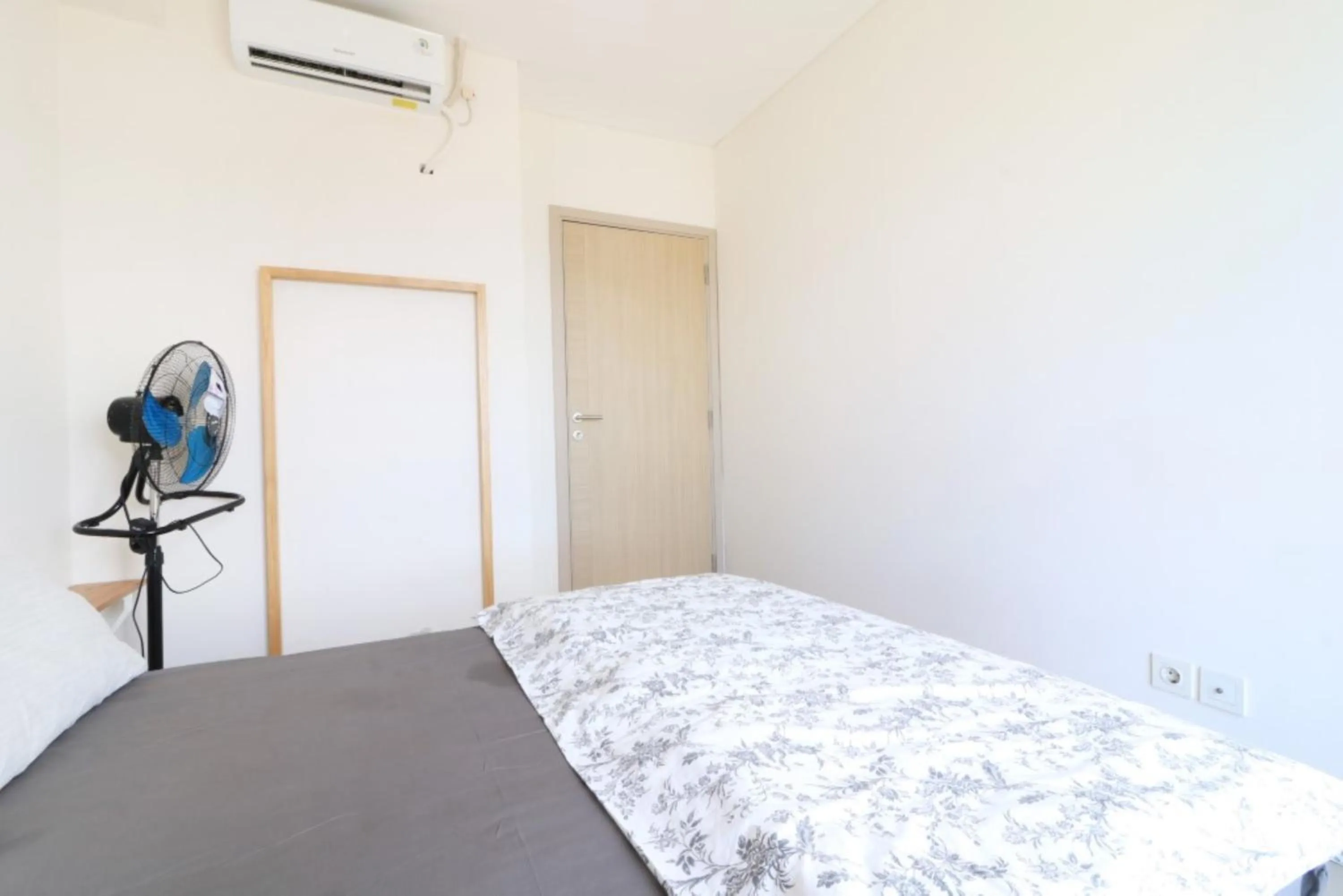 Bedroom in Paradise Mansion Apartment by Guardian Pro