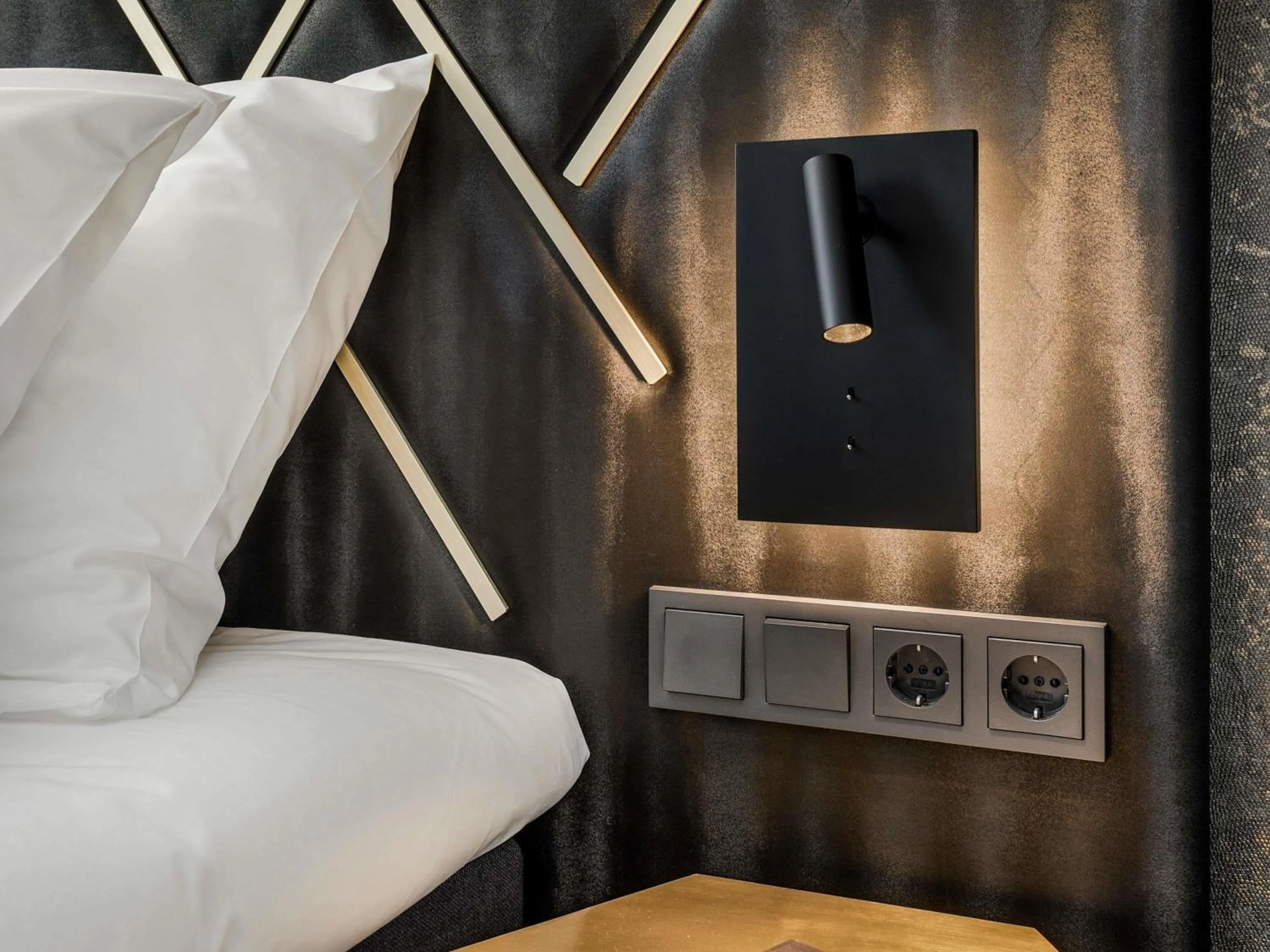 Bedroom in Le Marin Hotel Rotterdam City - Handwritten Collection