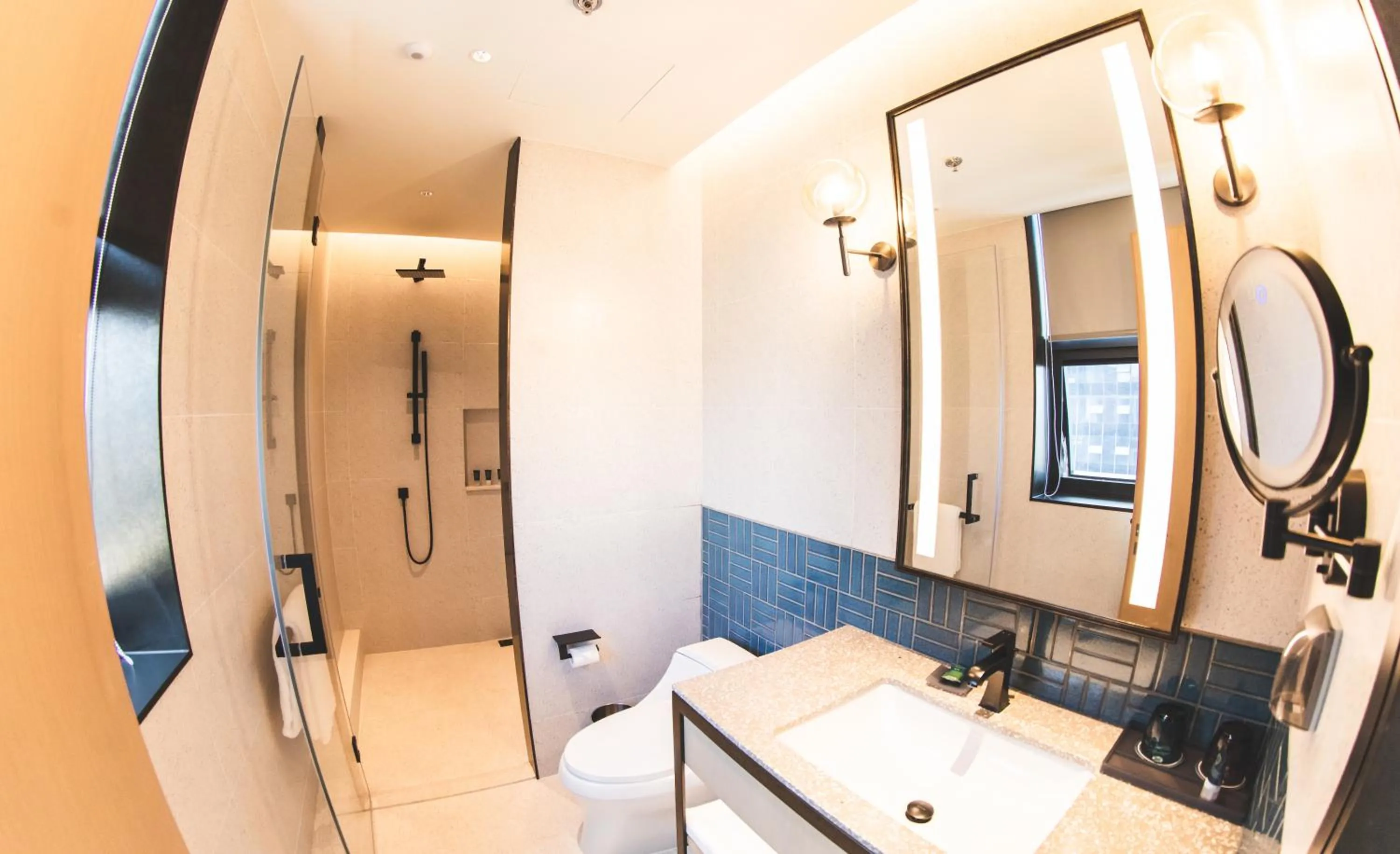 Toilet in Four Points by Sheraton Shanghai Hongqiao