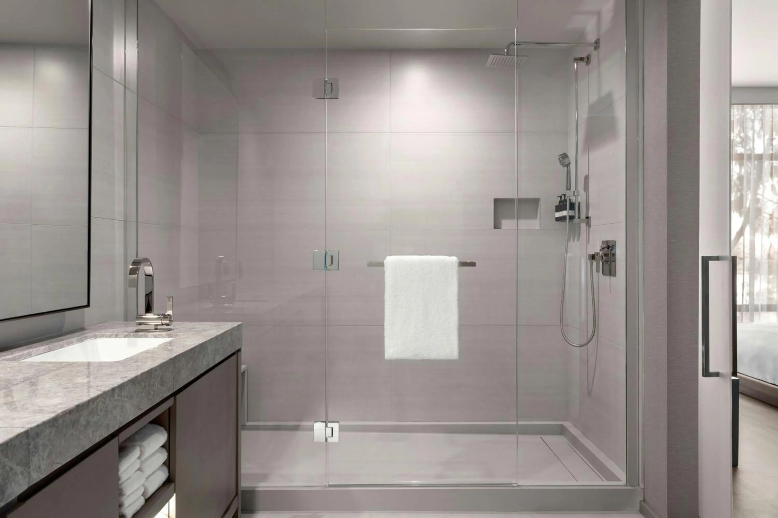 Bathroom in TETRA Hotel, Autograph Collection