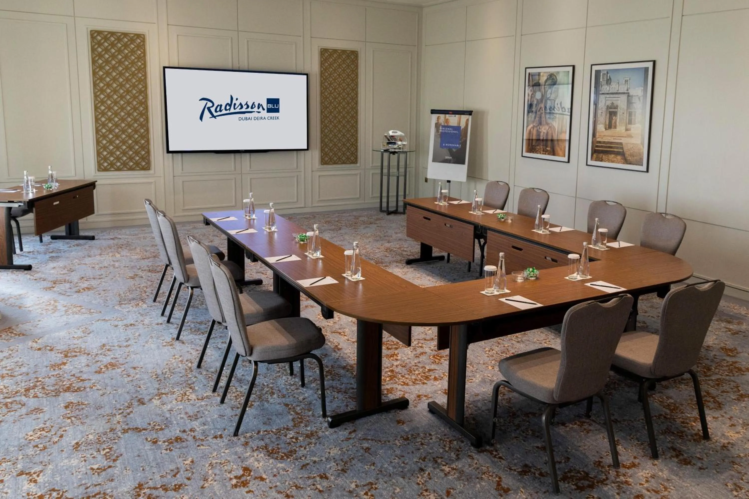Meeting/conference room in Radisson Blu Hotel, Dubai Deira Creek