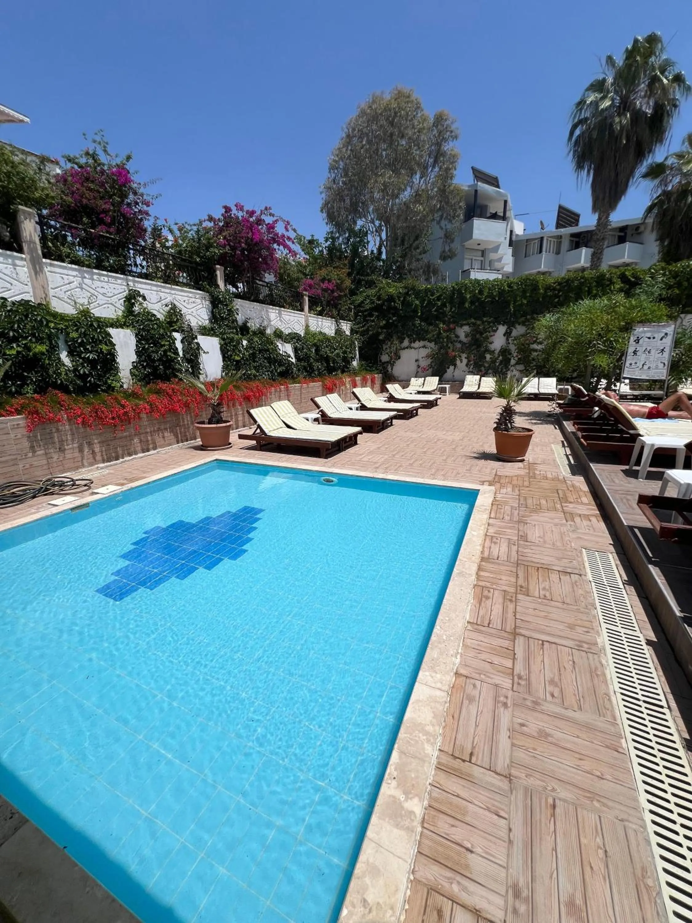 Day in Side Legend Hotel