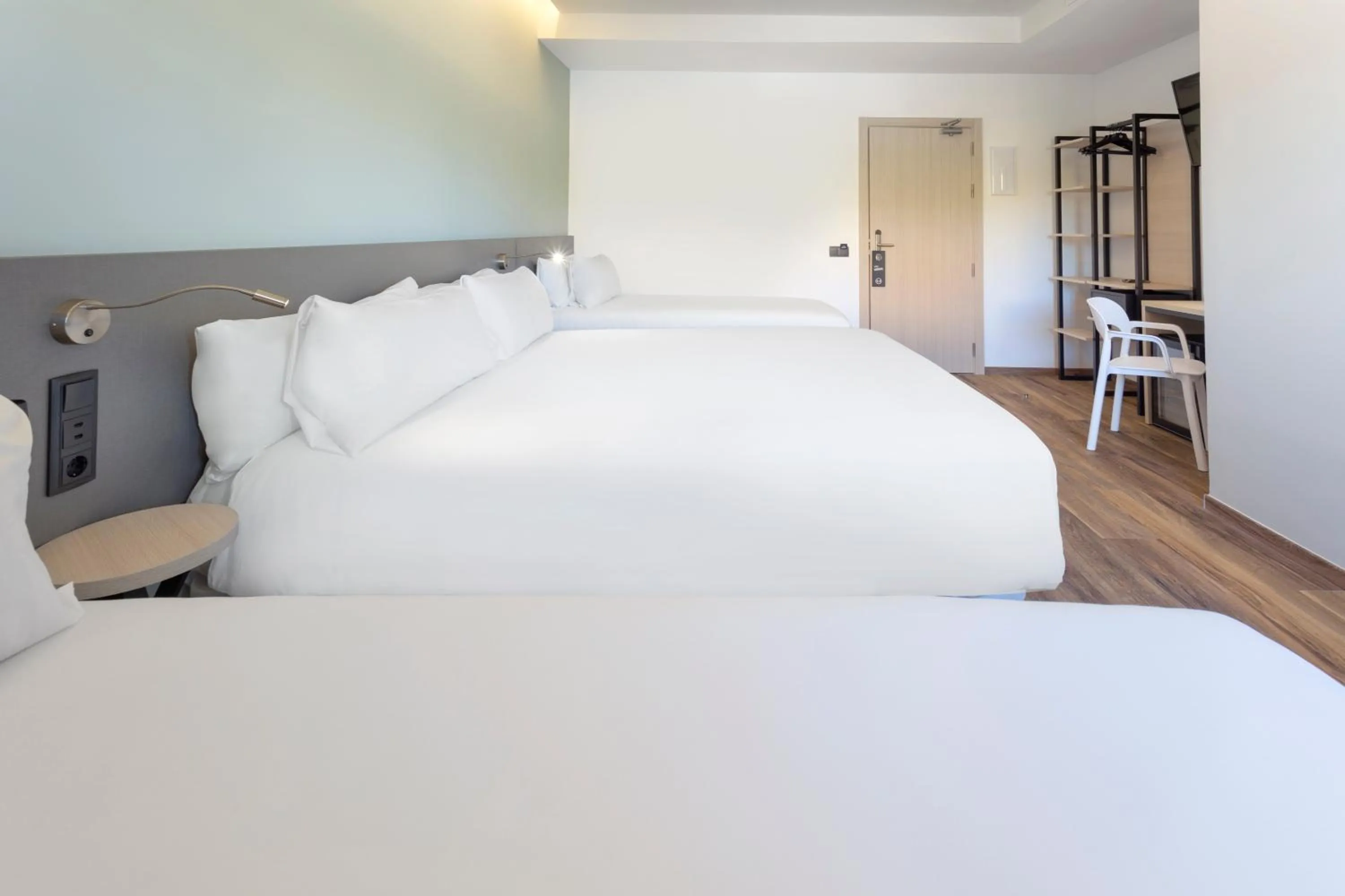 Bed in B&B HOTEL Madrid Alcorcón