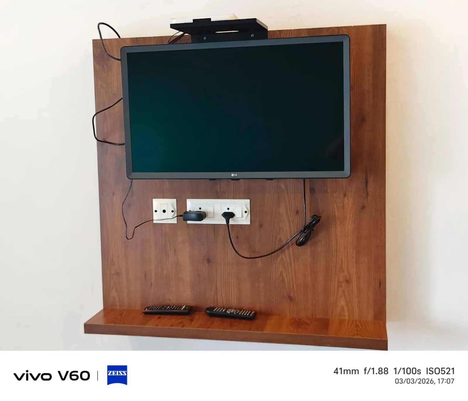 TV and multimedia in Vagamon Hill Chimes