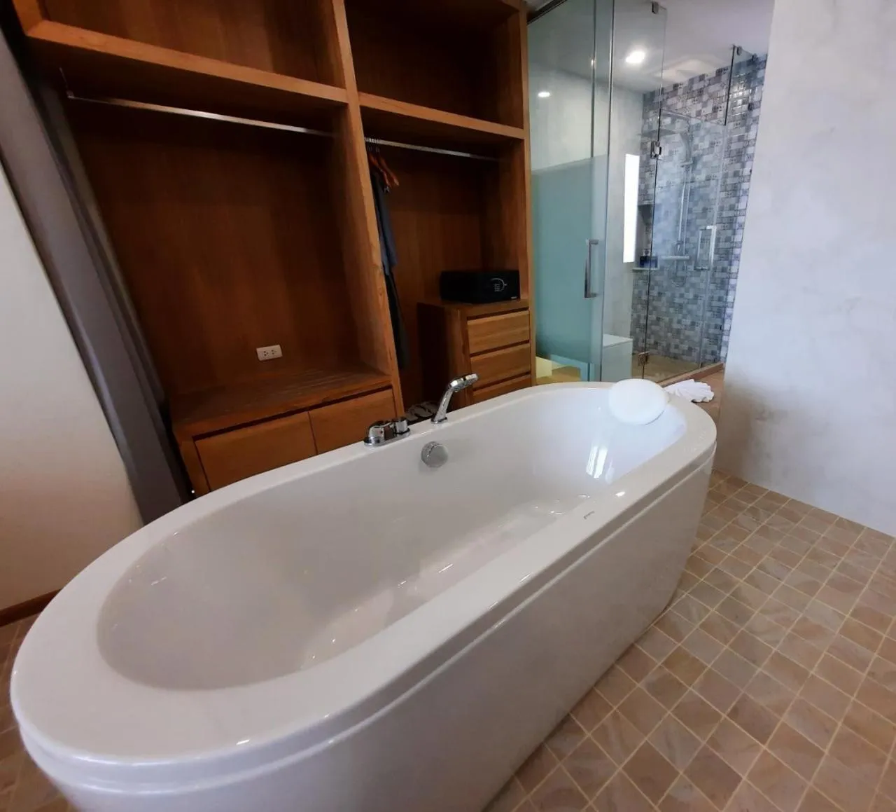 Hot Tub in Ama's House Luxury Boutique Hotel