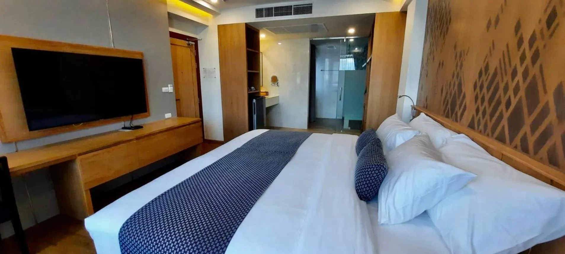 Photo of the whole room, Bed in Ama's House Luxury Boutique Hotel