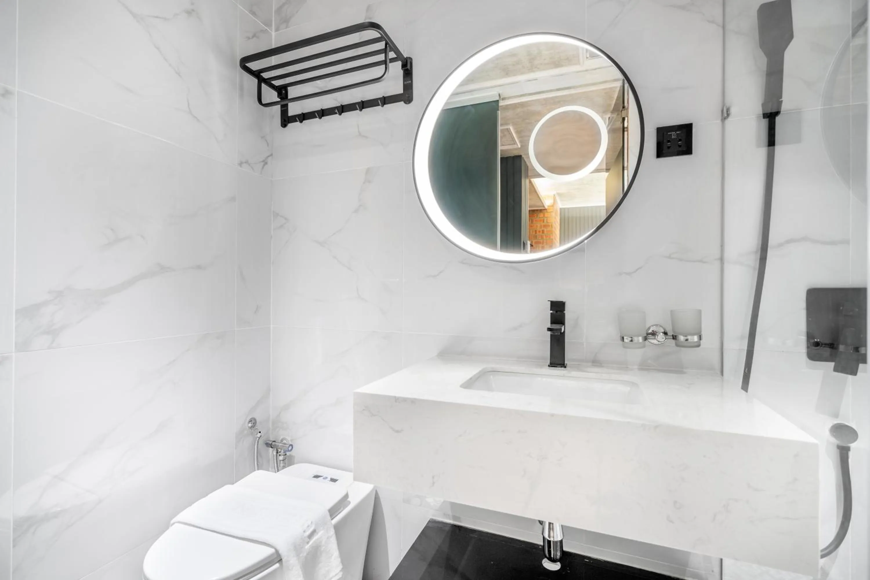 Bathroom in A&R Urban Hotel