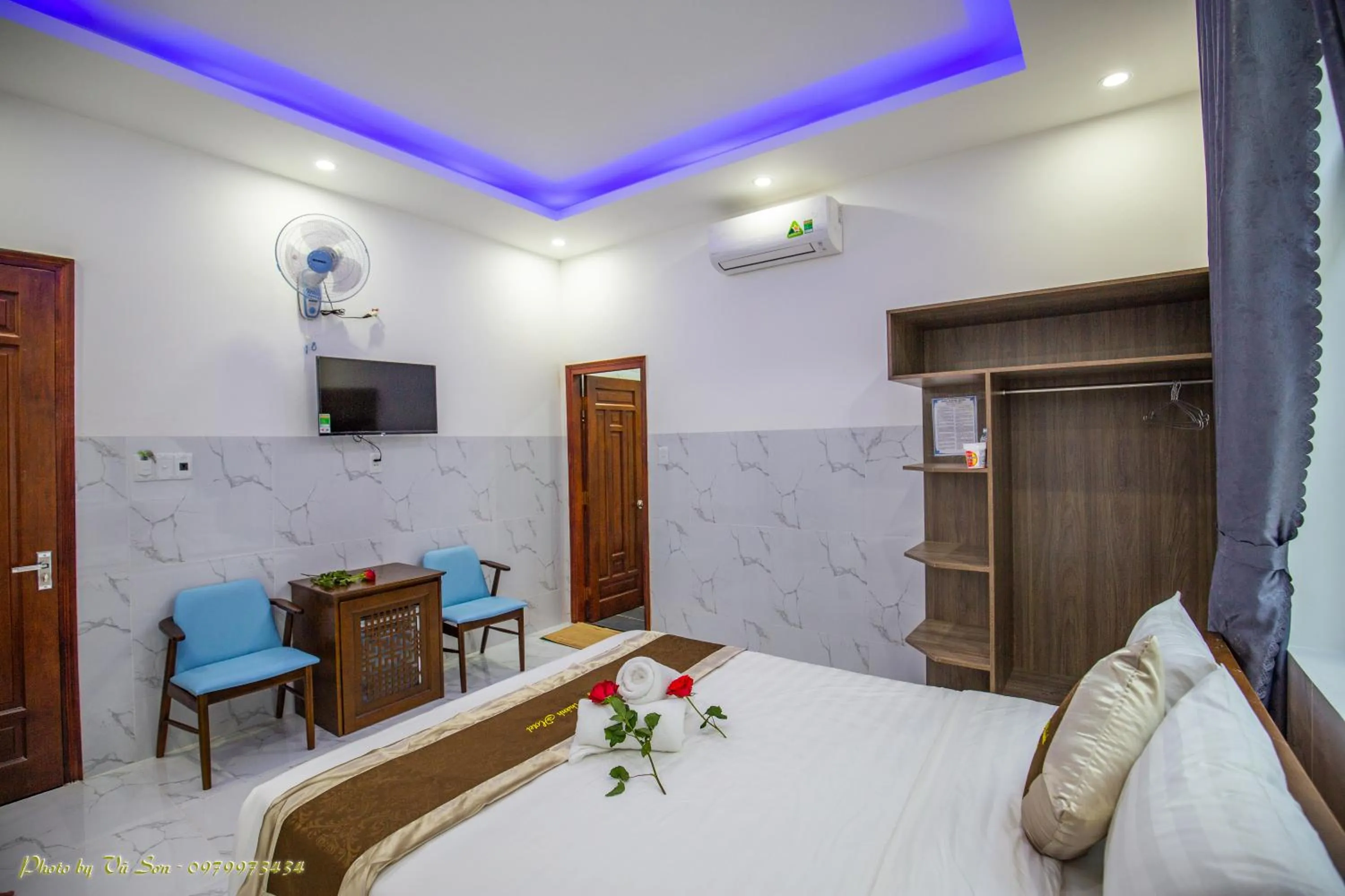 Bed in Hưng Khánh Hotel