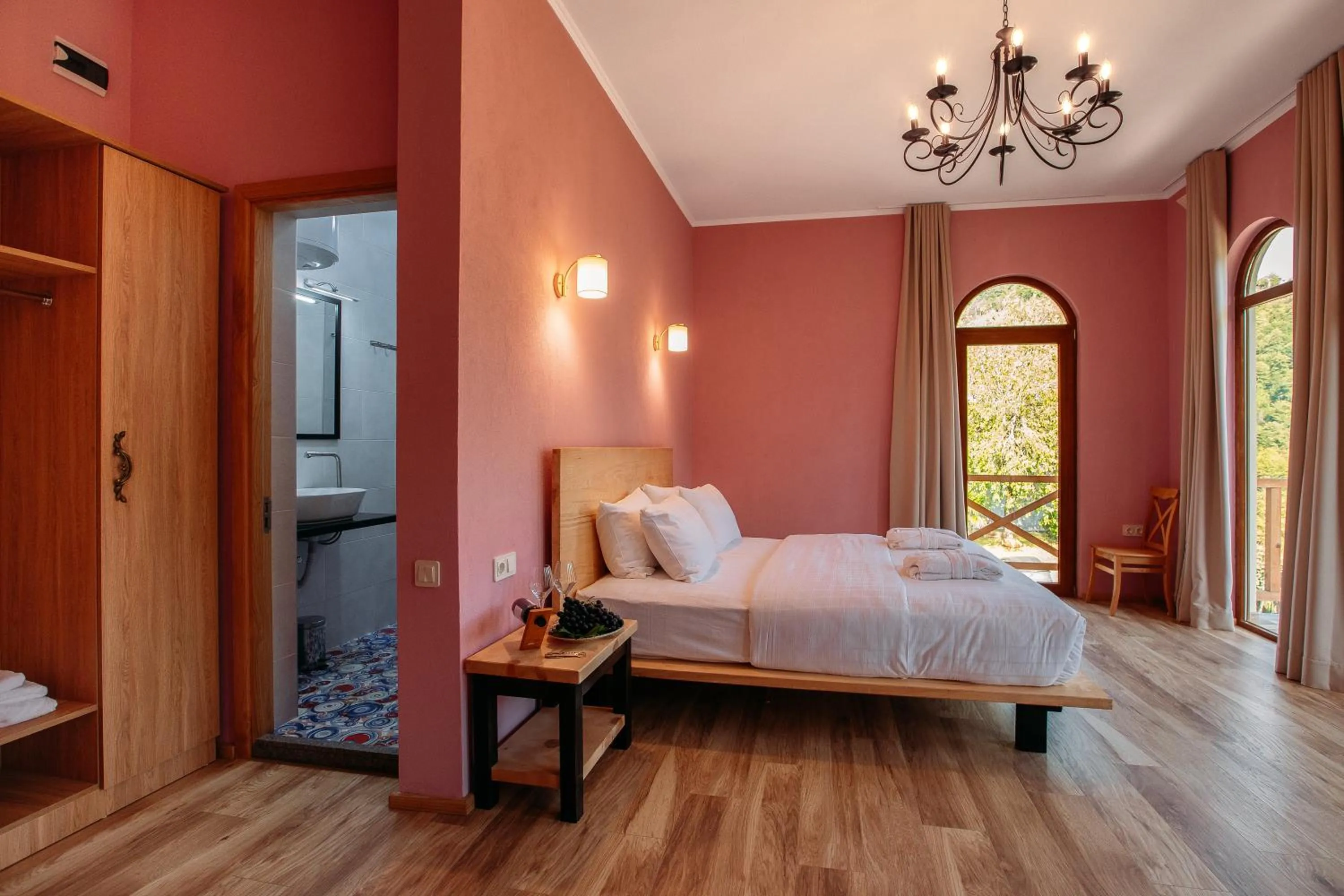 Bed in Hotel Chateau Iveri